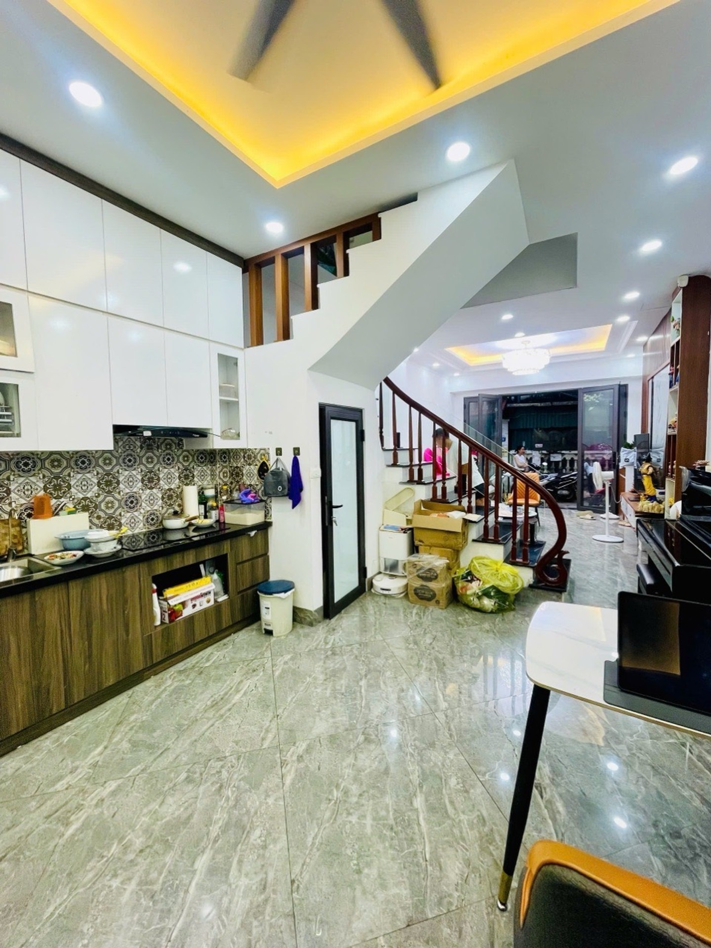 Bán nhà Bát Khối, Long Biên - 44m2 | 5 tầng | Diện tích 4m x 11m | Giá 12,68 tỷ - Full nội thất, VF3 đỗ cửa - Ảnh 6