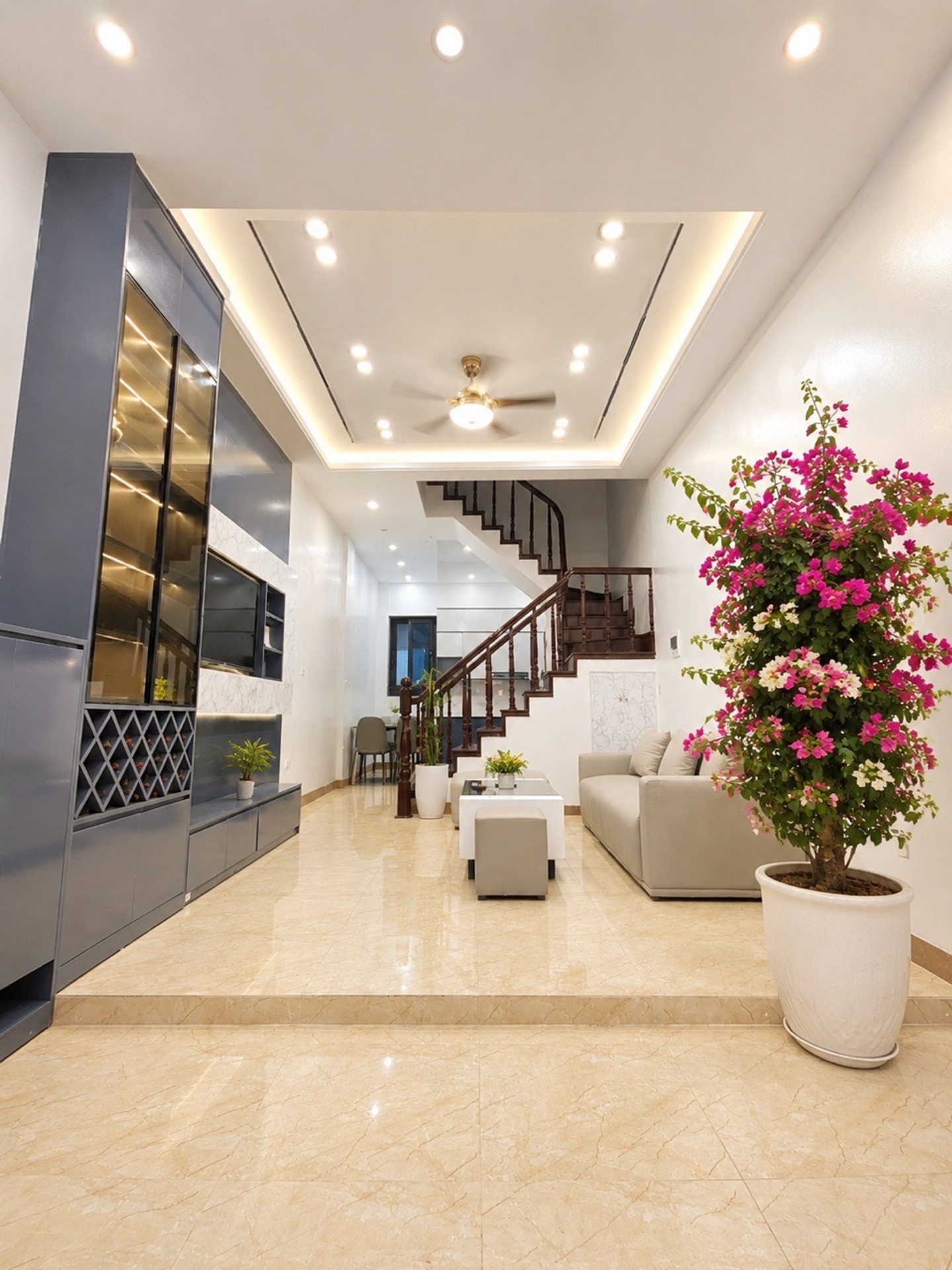 Nhà Chợ Khâm Thiên, Văn Miếu - Quốc Tử Giám, 10.6 tỷ