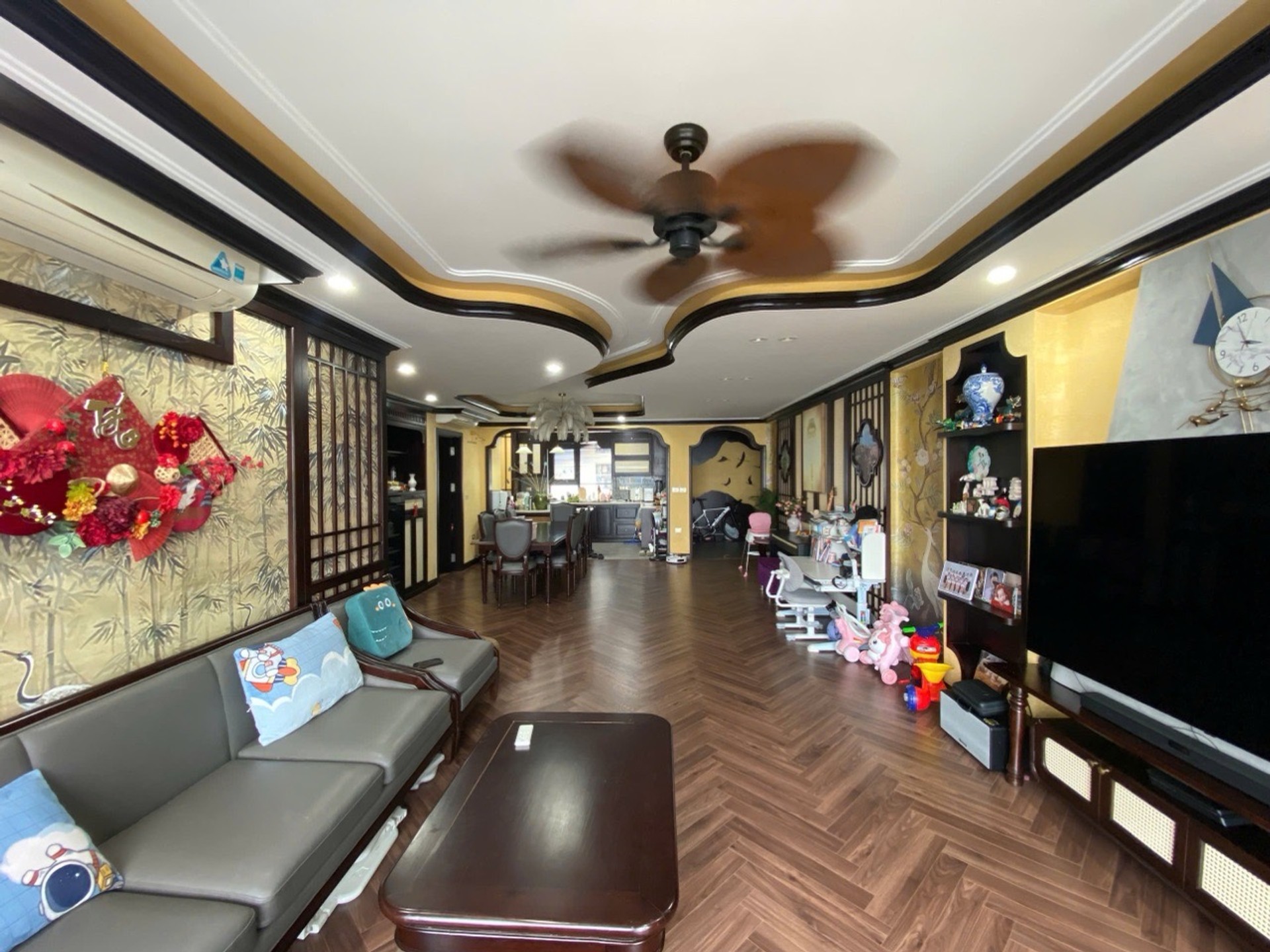 Bán chung cư Mipec Riverside, Long Biên – 3PN,2WC | 141m2 | Giá 16,8 tỷ – Lô góc, View sông Hồng, Nội thất tiền tỷ