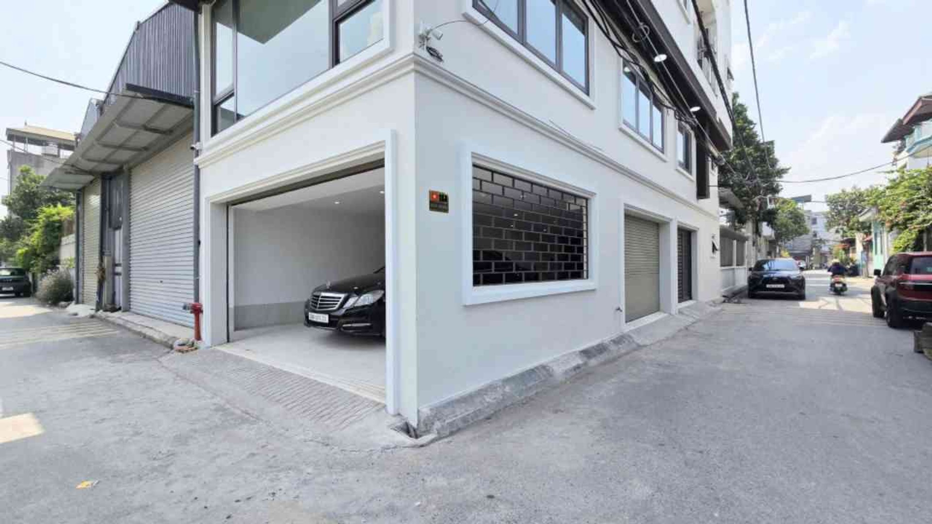Bán nhà Nam Đuống, Q. Long Biên – 74m2 | 7 tầng | Mặt tiền 5,5m x 14m | Giá 23 tỷ – 【Tòa nhà văn phòng, Thang máy, Xây mới, Dòng tiền hàng tháng, Lô góc, Nội thất tiền tỷ】