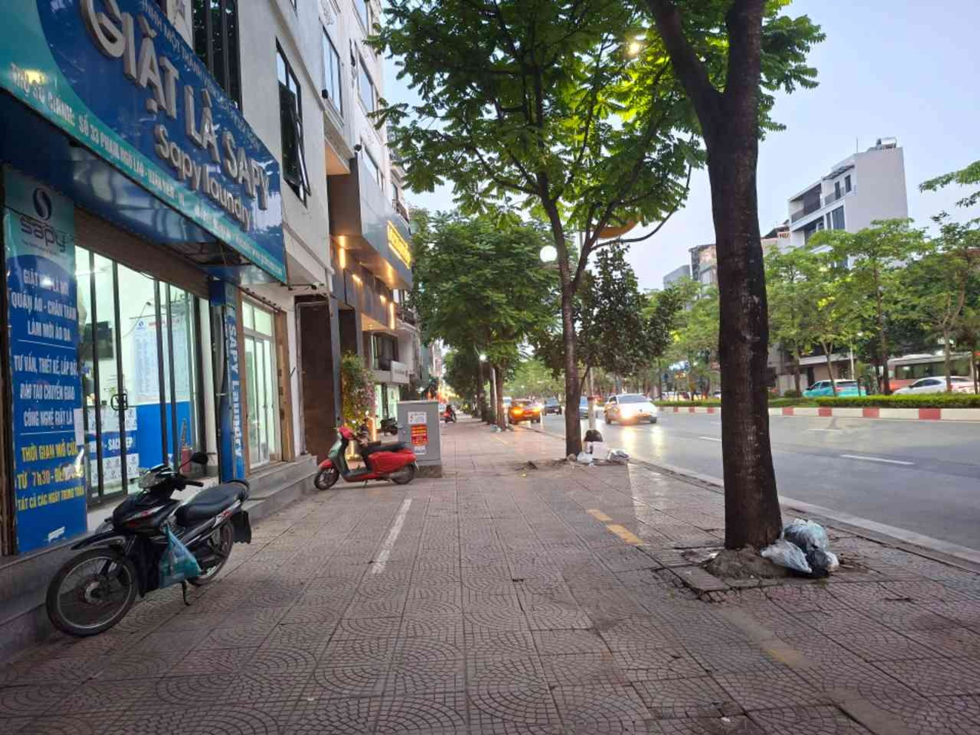 Bán nhà mặt đường Cổ Linh - 97m2 | 4 tầng | 3,5m x 12m | Giá 38,5 tỷ - Q. Long Biên - Liên hệ 0982.497.846 - Kinh doanh đa dạng, Giao thông thuận tiện - Ảnh 2