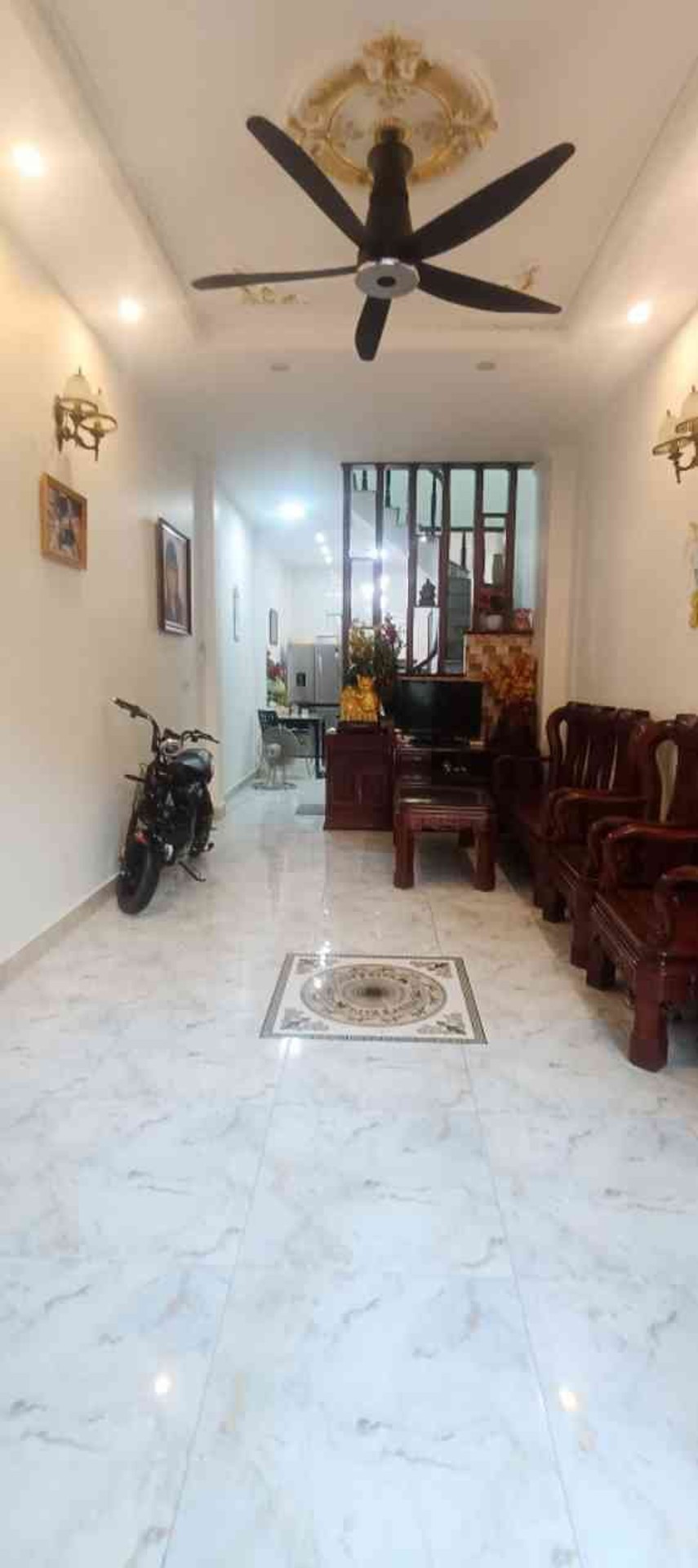 Bán nhà Ngọc Thụy 40m2 | 4 tầng | 3,3m x 12m | 9,2 tỷ – Long Biên Bán nhà Ngọc Thụy 40m2 | 4 tầng | 3,3m x 12m | 9,2 tỷ – Long Biên