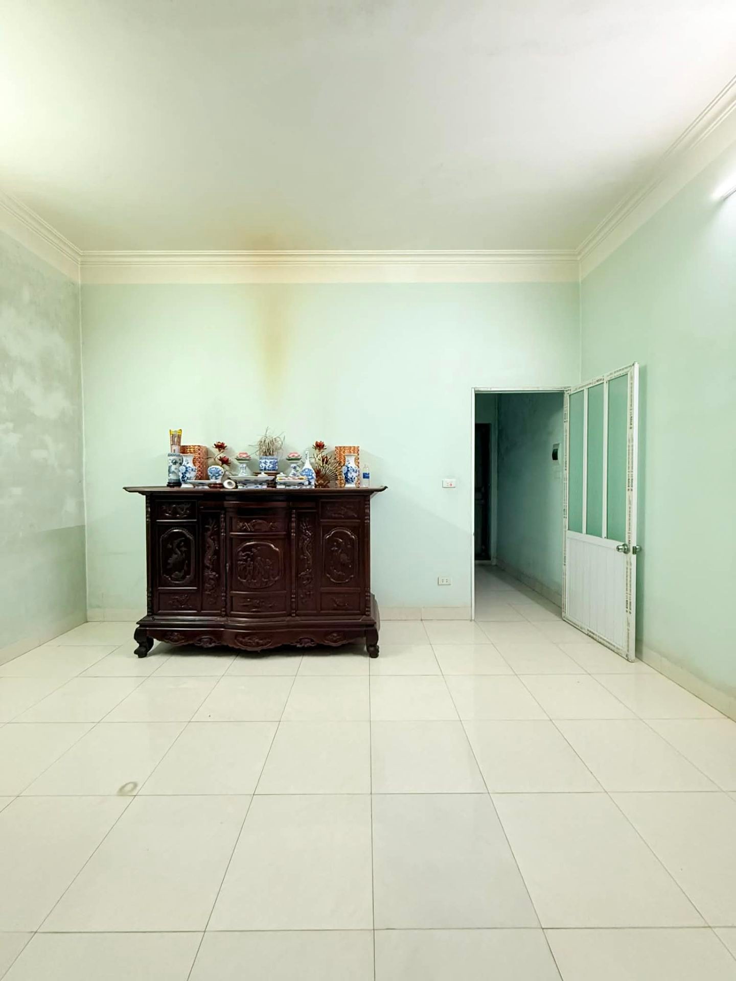 Bán nhà Đàm Quang Trung - 77m2 | 3 tầng | 5,8m x 14m | Giá 13 tỷ - Q. Long Biên - Liên hệ 0982.497.846 - Ngõ thông, ôtô nhỏ qua nhà - Ảnh 4
