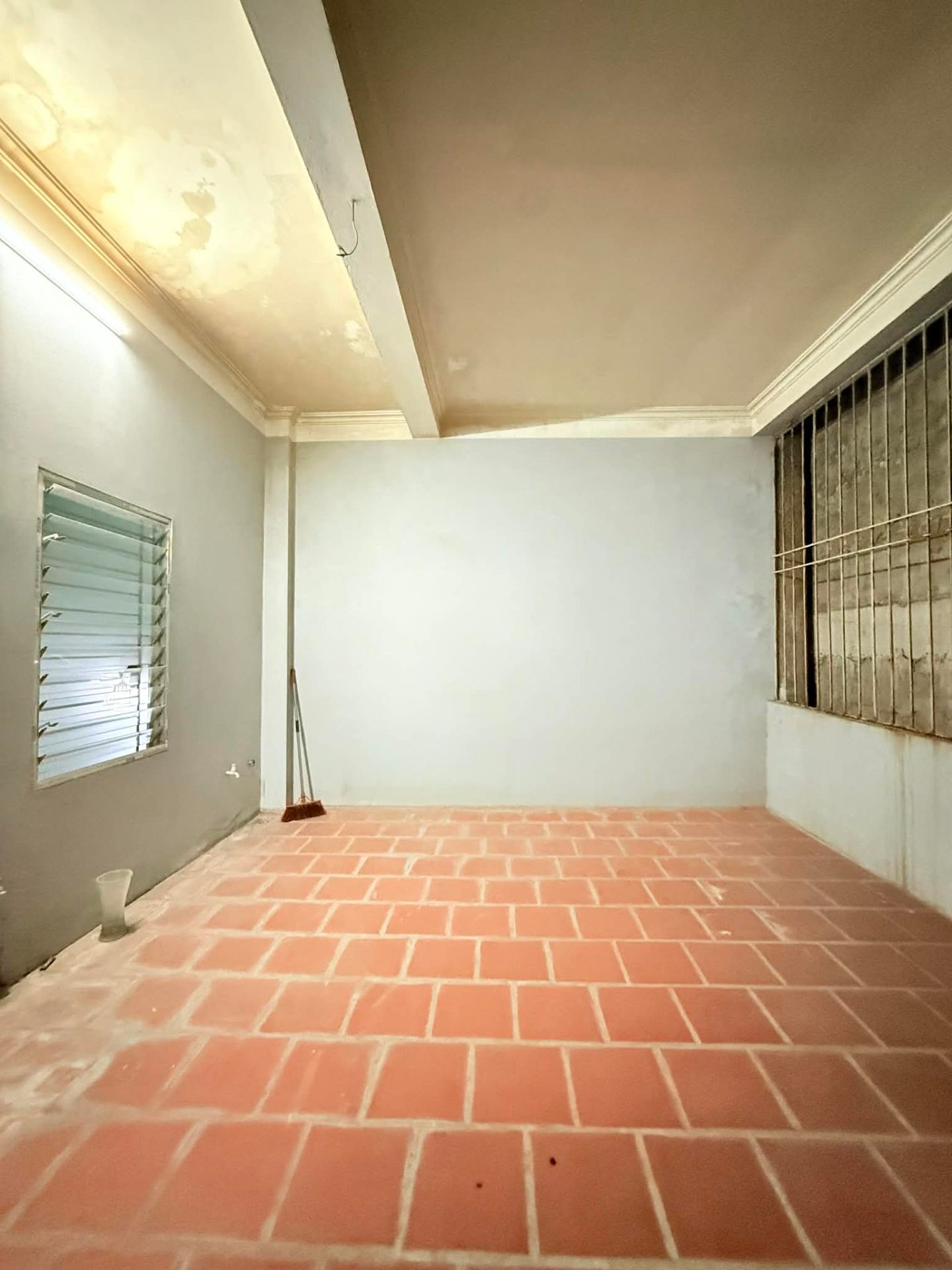 Bán nhà Đàm Quang Trung - 77m2 | 3 tầng | 5,8m x 14m | Giá 13 tỷ - Q. Long Biên - Liên hệ 0982.497.846 - Ngõ thông, ôtô nhỏ qua nhà - Ảnh 5