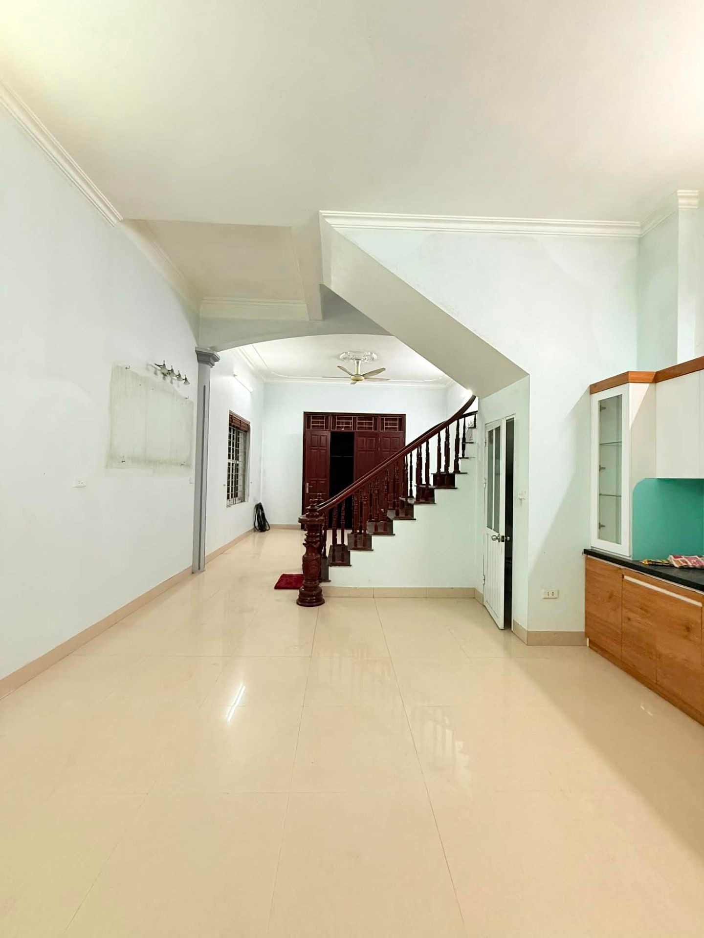 Bán nhà Đàm Quang Trung - 77m2 | 3 tầng | 5,8m x 14m | Giá 13 tỷ - Q. Long Biên - Liên hệ 0982.497.846 - Ngõ thông, ôtô nhỏ qua nhà - Ảnh 8