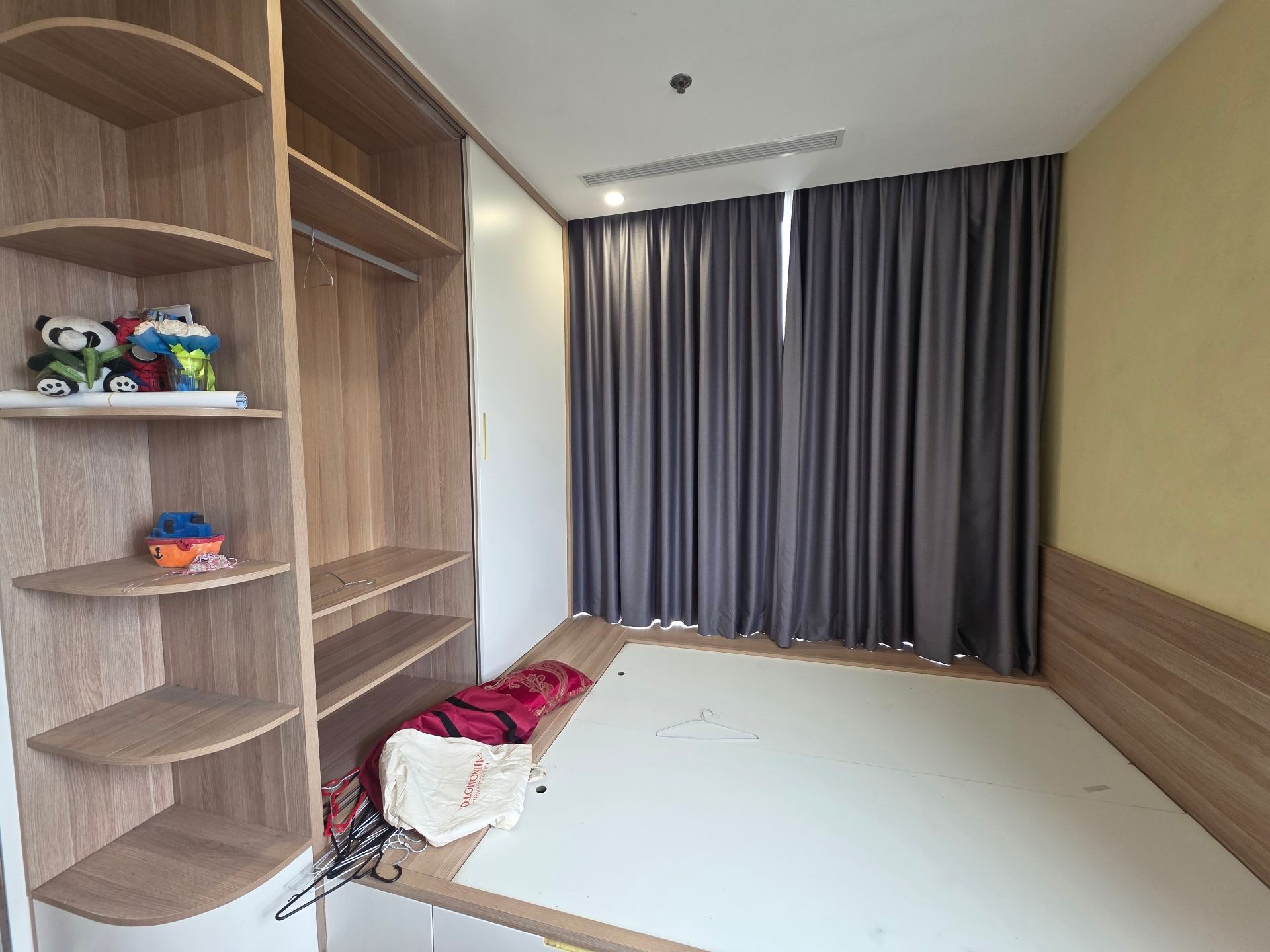Bán căn hộ - 2PN | 2VS | 84m2 | Giá 11,5 tỷ | Tòa S6B | Tầng 10 - Chung cư Vinhomes Symphony, Long Biên - Ảnh 8