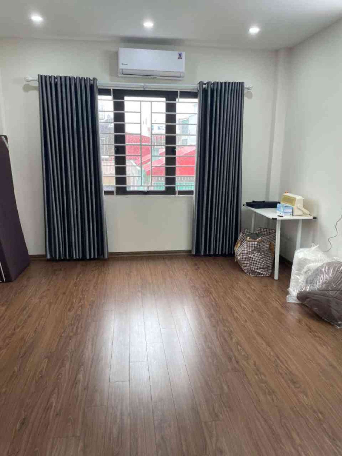 Bán nhà Thanh Am, Long Biên - 30m2 | 5 tầng | Mặt tiền 3,9m2 x 8m | Giá 6,95 tỷ - Nhà mới đẹp ở ngay, Lô góc, 3 thoáng, VF3 đỗ cửa, Ôtô tránh 20m - Ảnh 4