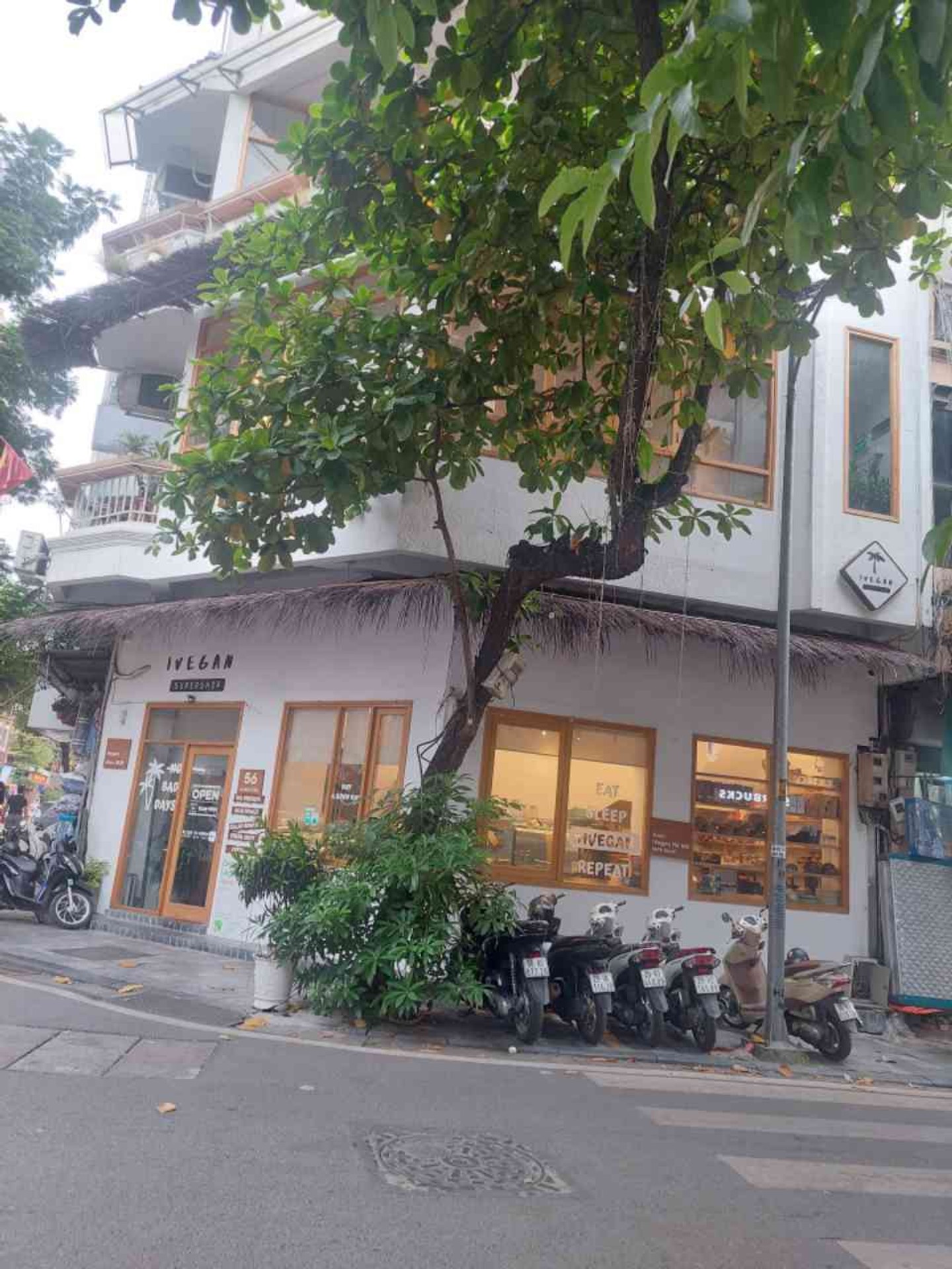 Bán nhà mặt phố Hàng Điếu – 28m2 | 4 tầng | 11m x 9m | Giá 65 tỷ – Q. Hoàn Kiếm – Liên hệ 0982.497.846- Hàng hiếm, Không có căn thứ 2, Lô góc, 2 mặt phố, Dòng tiền 100 triệu/tháng, Giữ tiền đẳng cấp giữa Phố Cổ