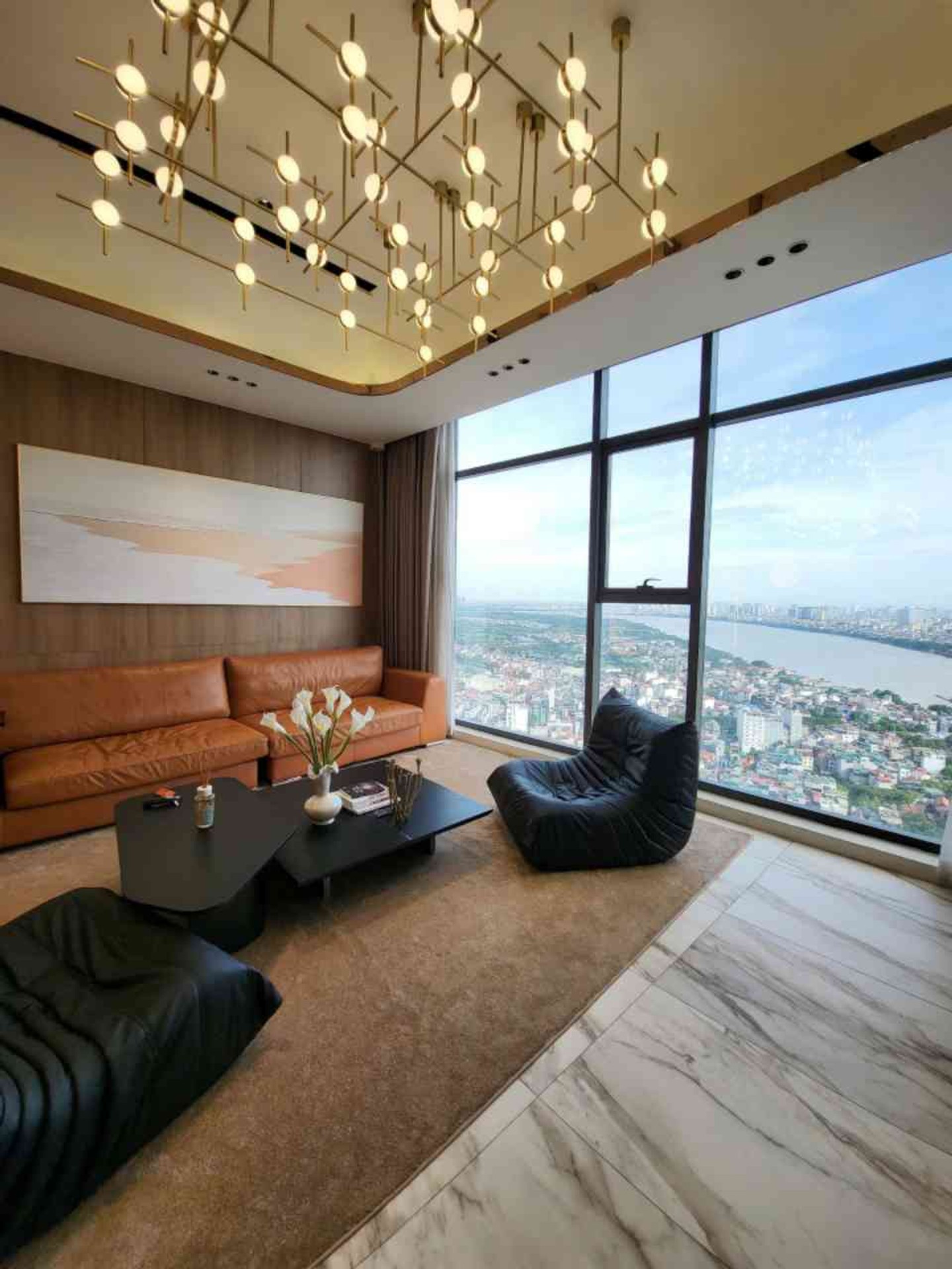 Alternative view of Bán căn hộ Penthouse Mipec Riverside - 228m2 | 4PN | 3WC | Giá 36,8 tỷ - Q. Long Biên - Liên hệ 0982.497.846 - Full nội thất sang trọng, Ngắm trọn Sông Hồng, Cho thuê Homestay, Dòng tiền 100 triệu/tháng