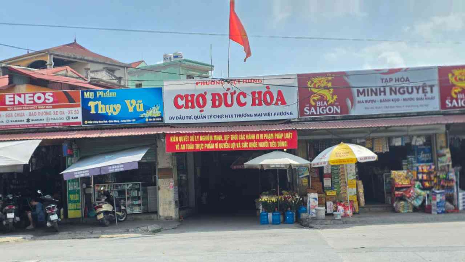 Bán nhà Đức Giang - 170/211m2 | 3 tầng | 11,8m x 14m | Giá 46,5 tỷ - Q. Long Biên - Liên hệ 0982.497.846 - Nhà đẹp, 4PN - 3WC, 3 mặt thoáng, Nội thất xịn sò, toàn gỗ lim - Ảnh 10