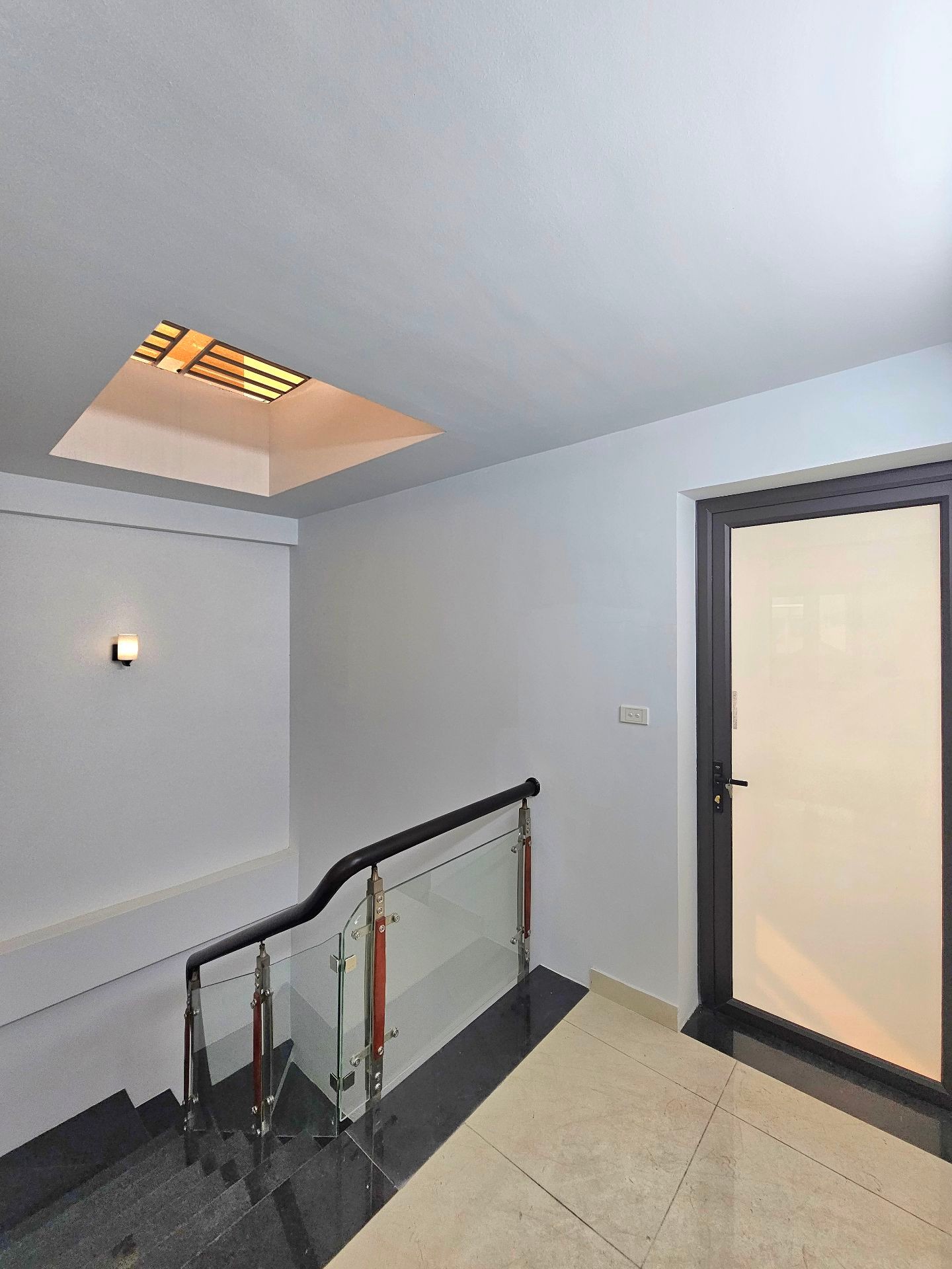 Bán nhà Nguyễn Văn Linh 68m2 | 4 tầng | 4m x 15m | 10,2 tỷ - Long Biên - Ảnh 6