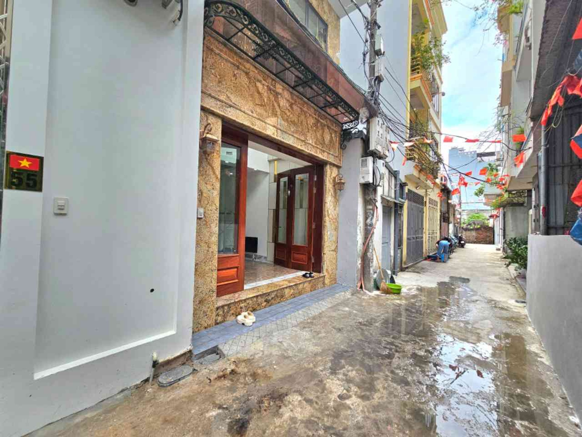 Alternative view of Bán nhà Nguyễn Lam, Q. Long Biên - 48m2 | 7 tầng | Mặt tiền 4m x 12m | Giá 18,6 tỷ