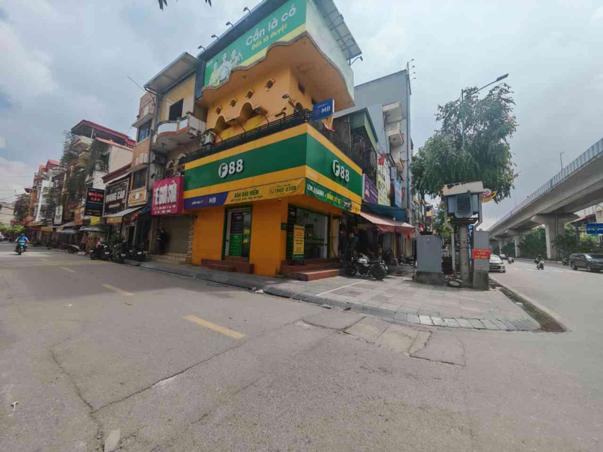 Bán nhà mặt phố đường Quang Trung – 93m2 | 3 tầng | 4,6m x 15m | Giá 57 tỷ – Q. Hà Đông – Liên hệ 0982.497.846 – Lô góc 2 mặt phố VIP Hà Đông, Vỉa hè 5m – Kinh doanh đỉnh, Đang cho F88 thuê 20 triệu/tháng