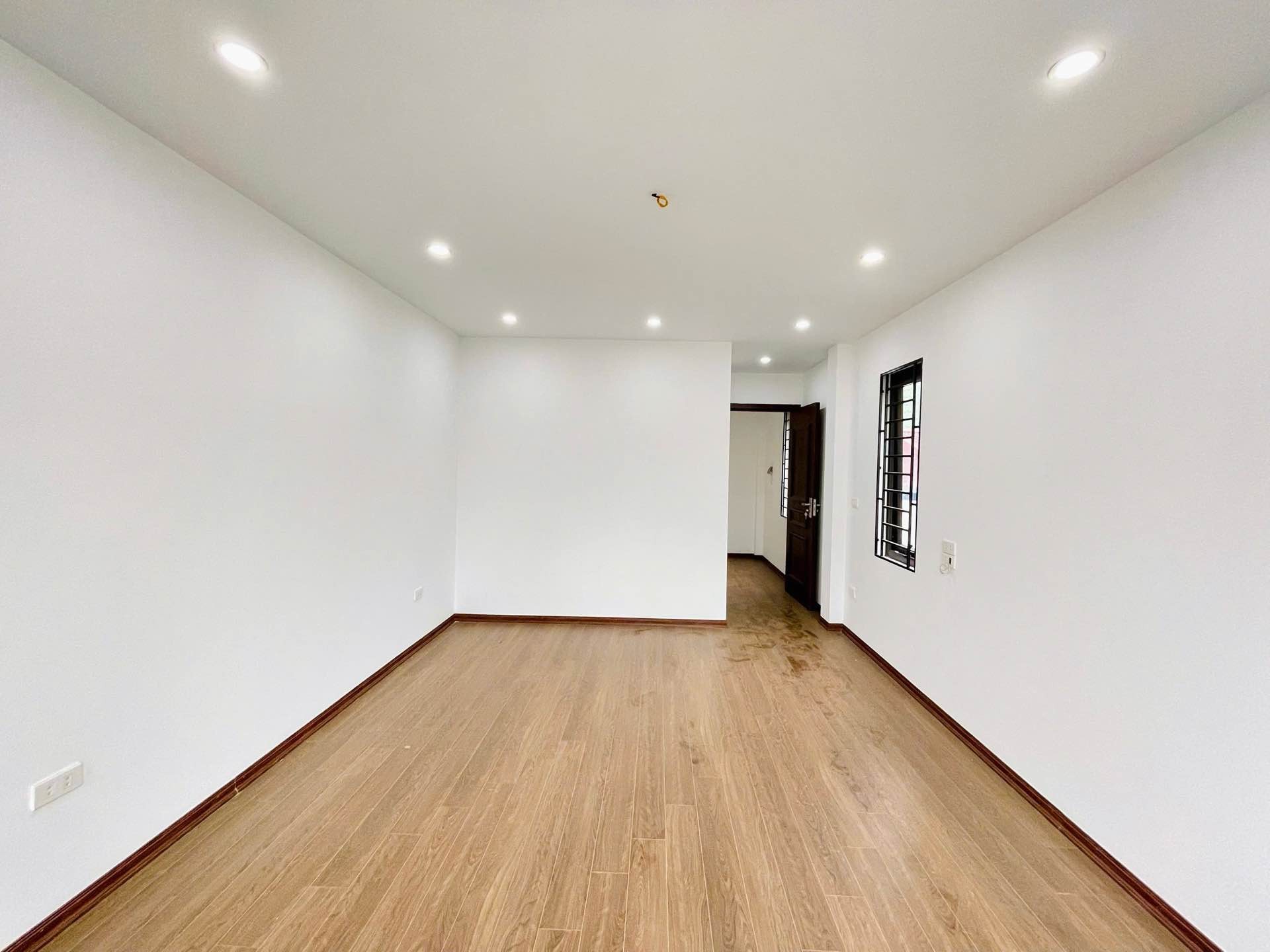 Bán nhà Hoa Lâm 51m2 | 5 tầng | 3,6m2 x 9,5m | 9,9 tỷ - Long Biên - Lô góc, Ngõ gần ôtô, nhà mới, đẹp long lanh - Tặng Full nội thất - Ảnh 18