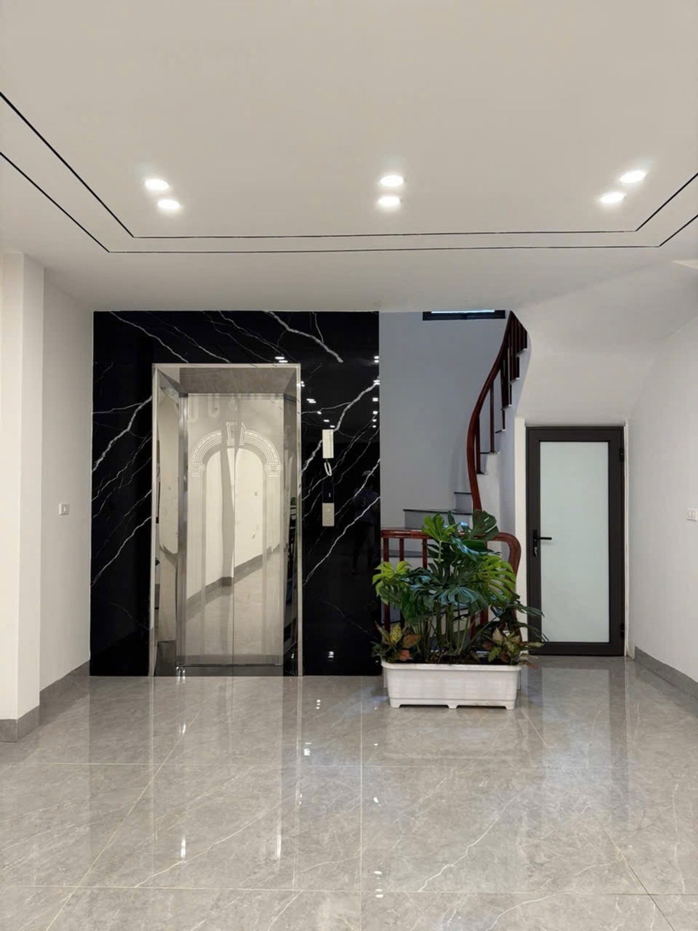 Bán nhà Nguyễn Sơn, Long Biên - 78m2 | 7 tầng | Mặt tiền 4,5m x 17m | Giá 17,6 tỷ - Ảnh 7