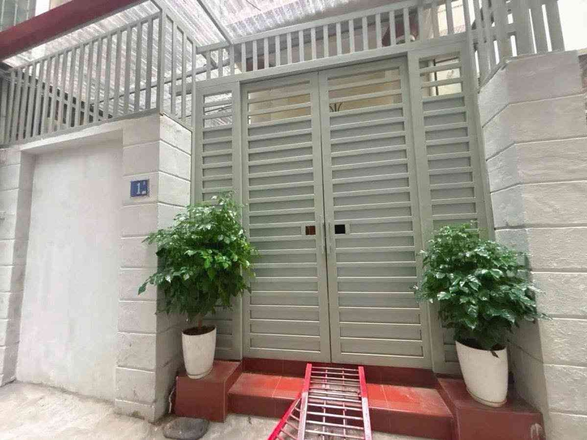 Alternative view of Bán nhà Võng Thị - 89m2 | 5 tầng | 5m x 20m | Giá 25 tỷ - Q. Tây Hồ - Liên hệ: 0982.497.846 - Nhà đang cho thuê, Dòng tiền 40 triệu/tháng