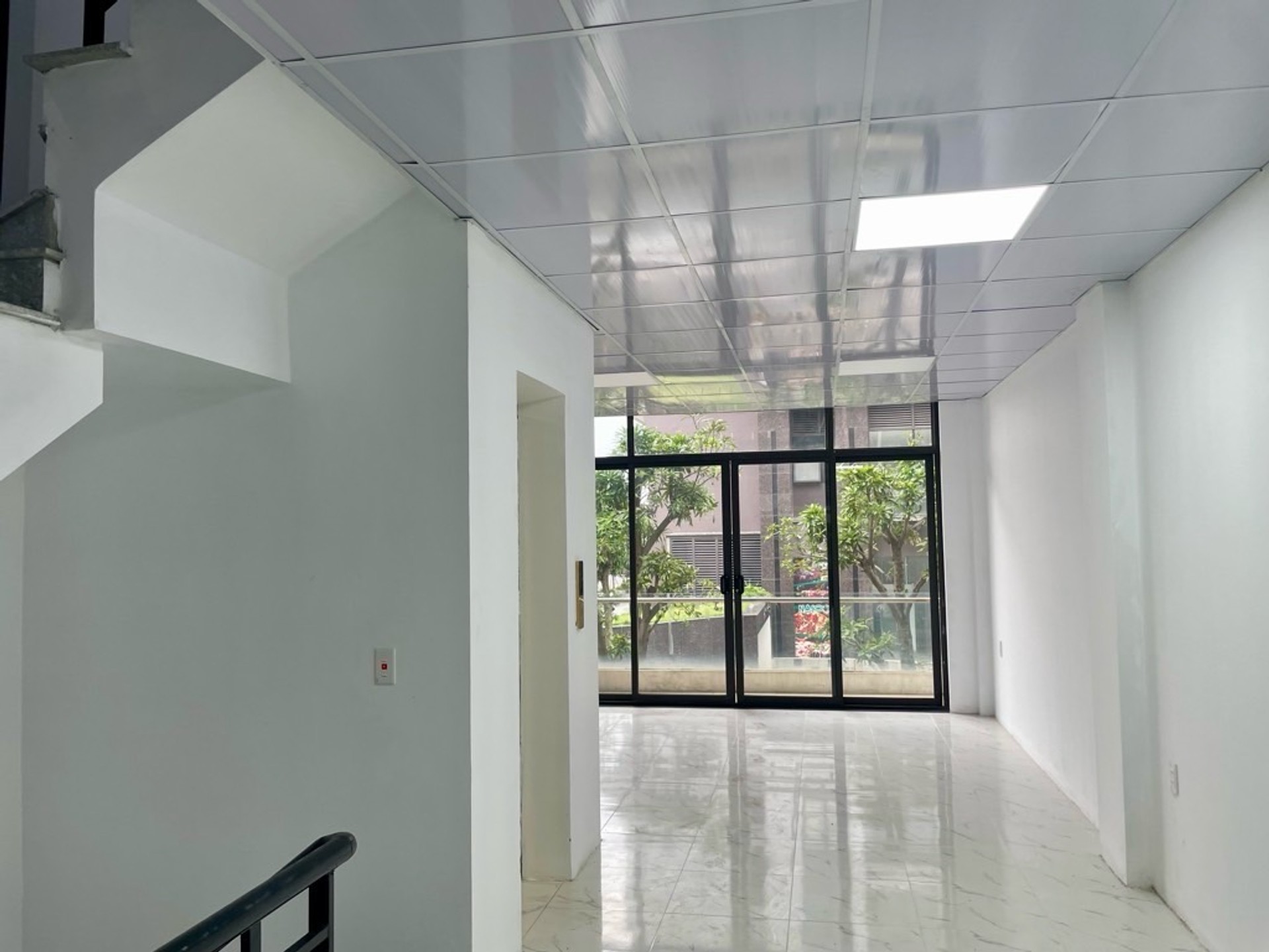 Bán Shophouse, Liền kề Bình Minh Garden - 79m2 | 4 tầng | Mặt tiền 4,5m x 17,5m | Giá 25 tỷ - 93 Đức Giang, Long Biên - Thang máy, Kinh doanh đỉnh, View chung cư, Sổ đỏ lâu dài - Ảnh 7