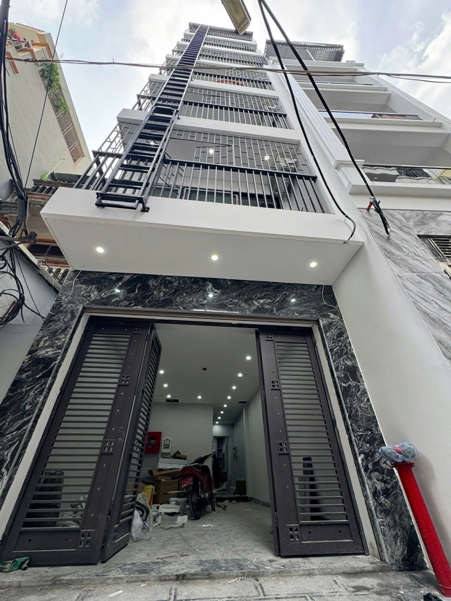 Bán nhà Ngọc Thụy, Long Biên – 80m2 | 8 tầng | Mặt tiền 4m x 20m | Giá 23,5 tỷ Bán nhà Ngọc Thụy, Long Biên – 80m2 | 8 tầng | Mặt tiền 4m x 20m | Giá 23,5 tỷ