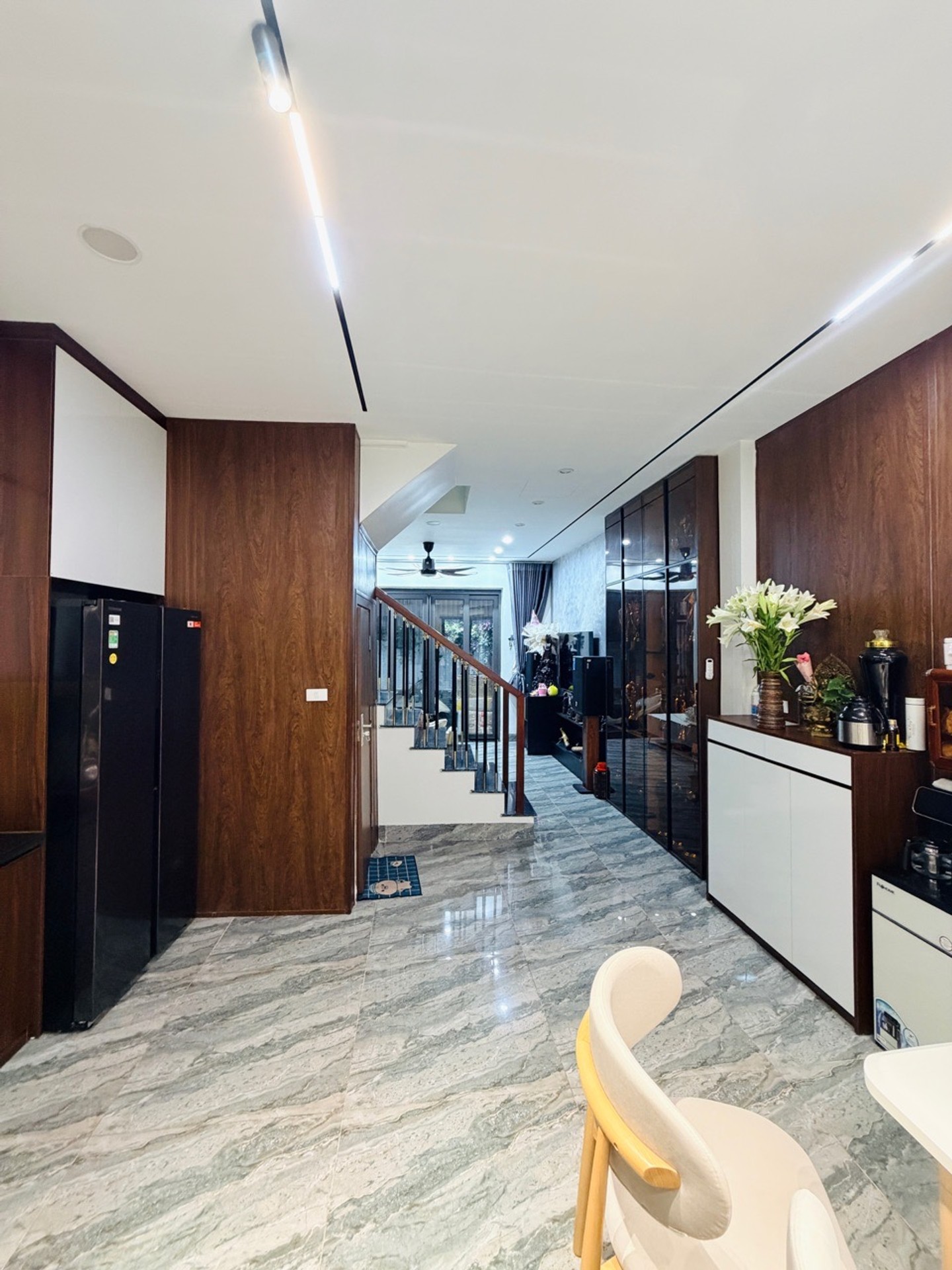 Bán nhà Nguyễn Văn Cừ – 50m2 | 4 tầng | 4,2m x 11,6m | Giá 11,5 tỷ – Q. Long Biên – Liên hệ 0982.497.846 – 2 thoáng, Full nội thất, Ngõ thông, Gần ôtô Bán nhà Nguyễn Văn Cừ – 50m2 | 4 tầng | 4,2m x 11,6m | Giá 11,5 tỷ – Q. Long Biên – Liên hệ 0982.497.846 – 2 thoáng, Full nội thất, Ngõ thông, Gần ôtô