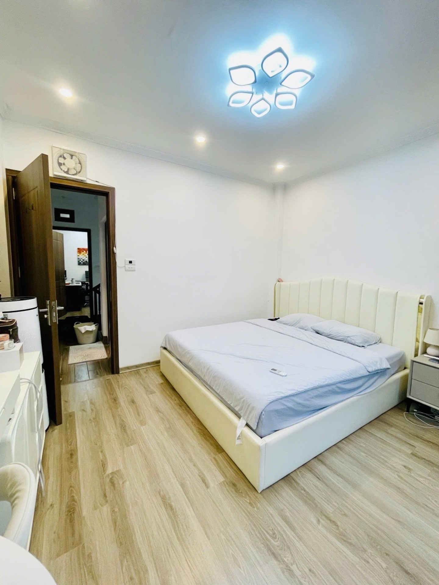Bán nhà Bát Khối, Long Biên - 44m2 | 5 tầng | Diện tích 4m x 11m | Giá 12,68 tỷ - Full nội thất, VF3 đỗ cửa - Ảnh 9