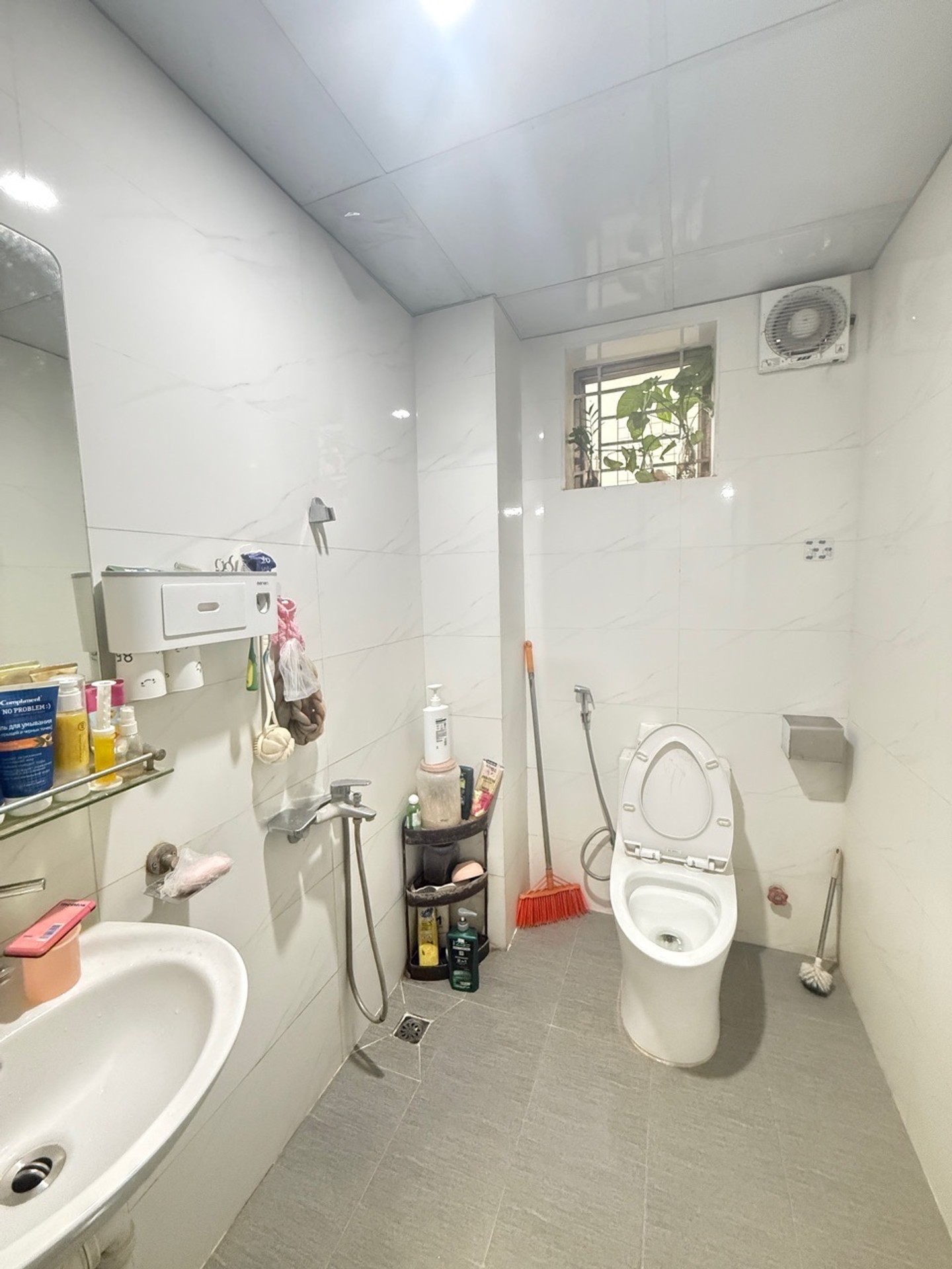 Alternative view of Bán chung cư H1 Việt Hưng - 2PN | 1VS | 69m2 | Giá 4 tỷ | Tầng 4 - KĐT Việt Hưng, Long Biên