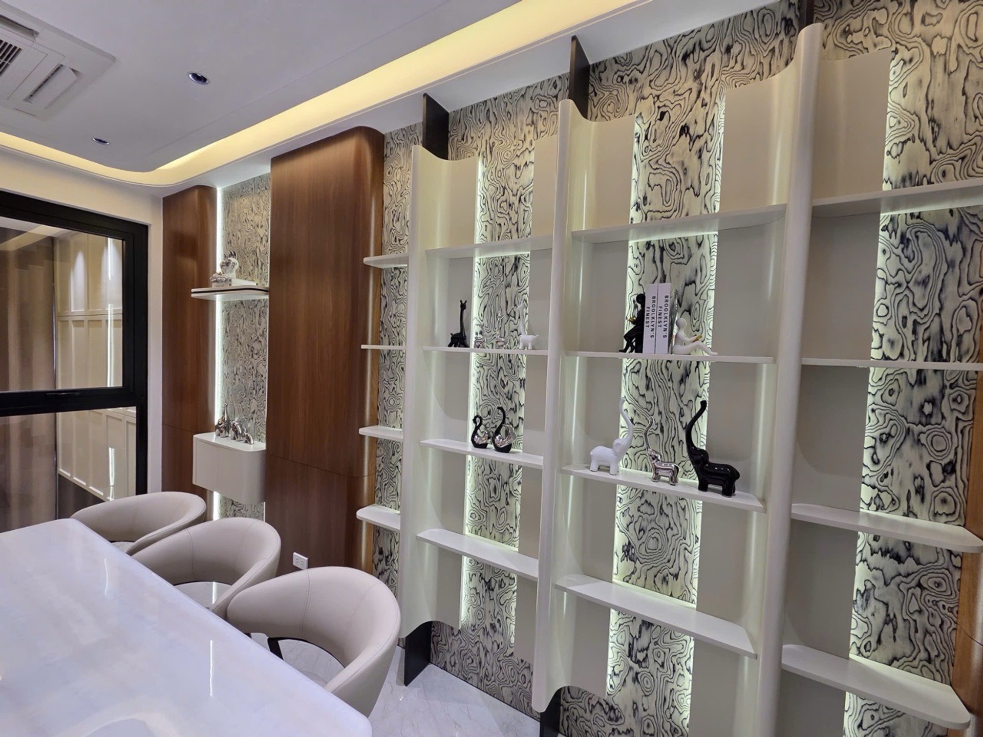 Bán nhà Ngọc Thụy, Q. Long Biên - 50m2 | 6 tầng | Mặt tiền 5m x 10m | Giá 16,8 tỷ – 【Nhà đẹp, Thang máy, Xây mới, Full nội thất, Lô góc, Ô tô, View hồ】 - Ảnh 7