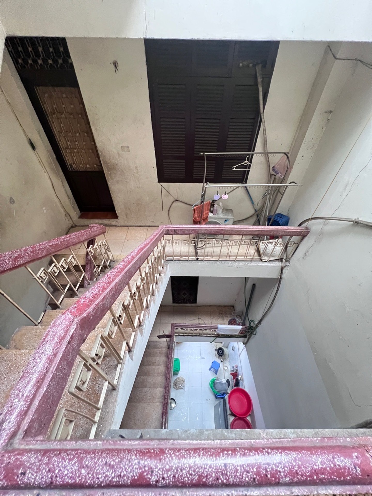 Alternative view of Bán nhà mặt phố Ngọc Lâm  - 111m2 | 4 tầng | 4,6m x 23,9m | Giá 62,9 tỷ - Q. Long Biên – Liên hệ 0982.497.846 - Vị trí đẹp nhất phố, Bán đất tặng nhà cũ dòng tiền đang cho thuê 42 triệu/tháng, Mua về xây tòa VP 8 tầng tuyệt vời