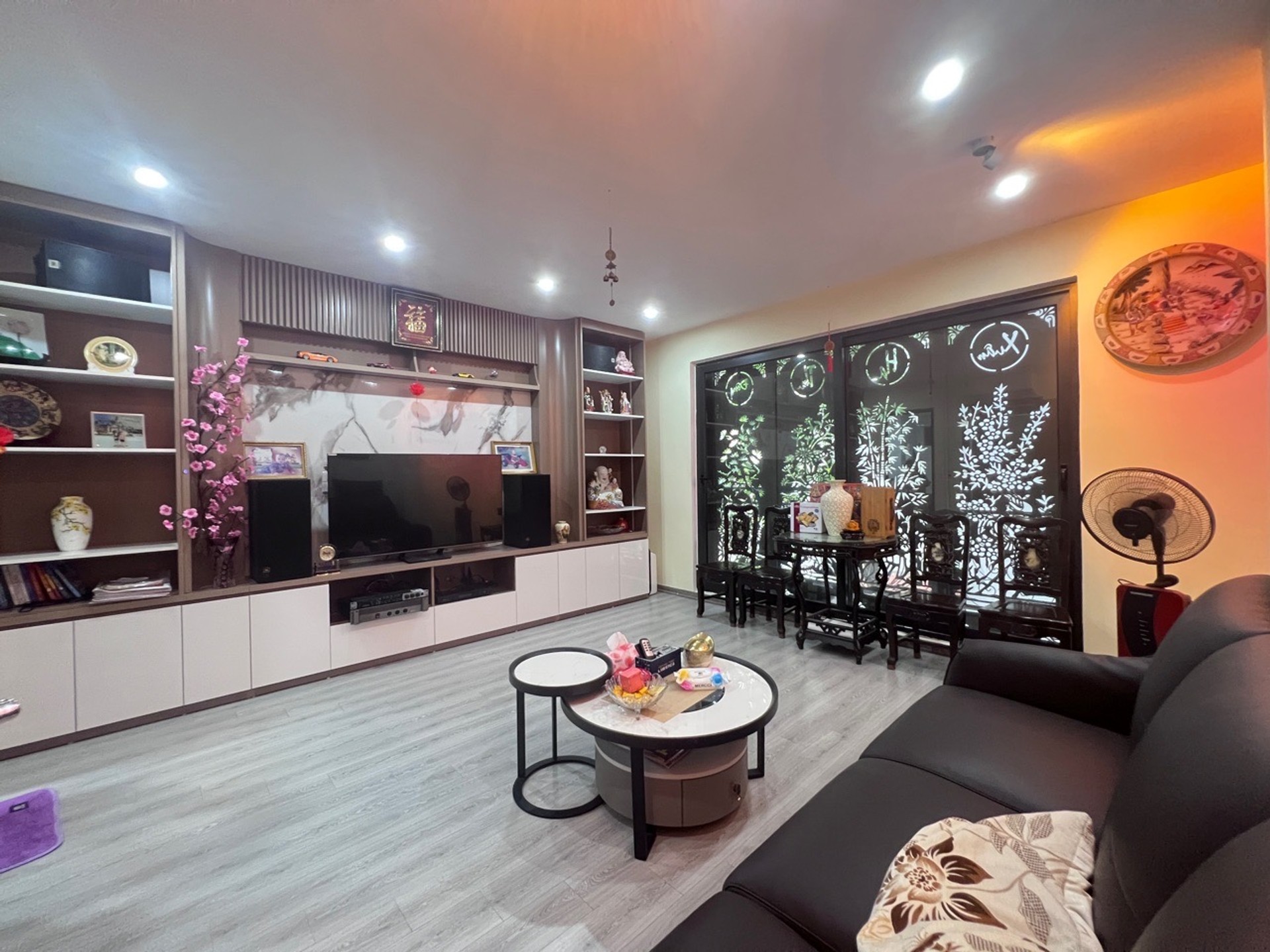 Alternative view of Bán nhà Hồng Tiến, Q. Long Biên - 55m2 | 6 tầng | Mặt tiền 4,6m x 7,8m | Giá 13,5 tỷ