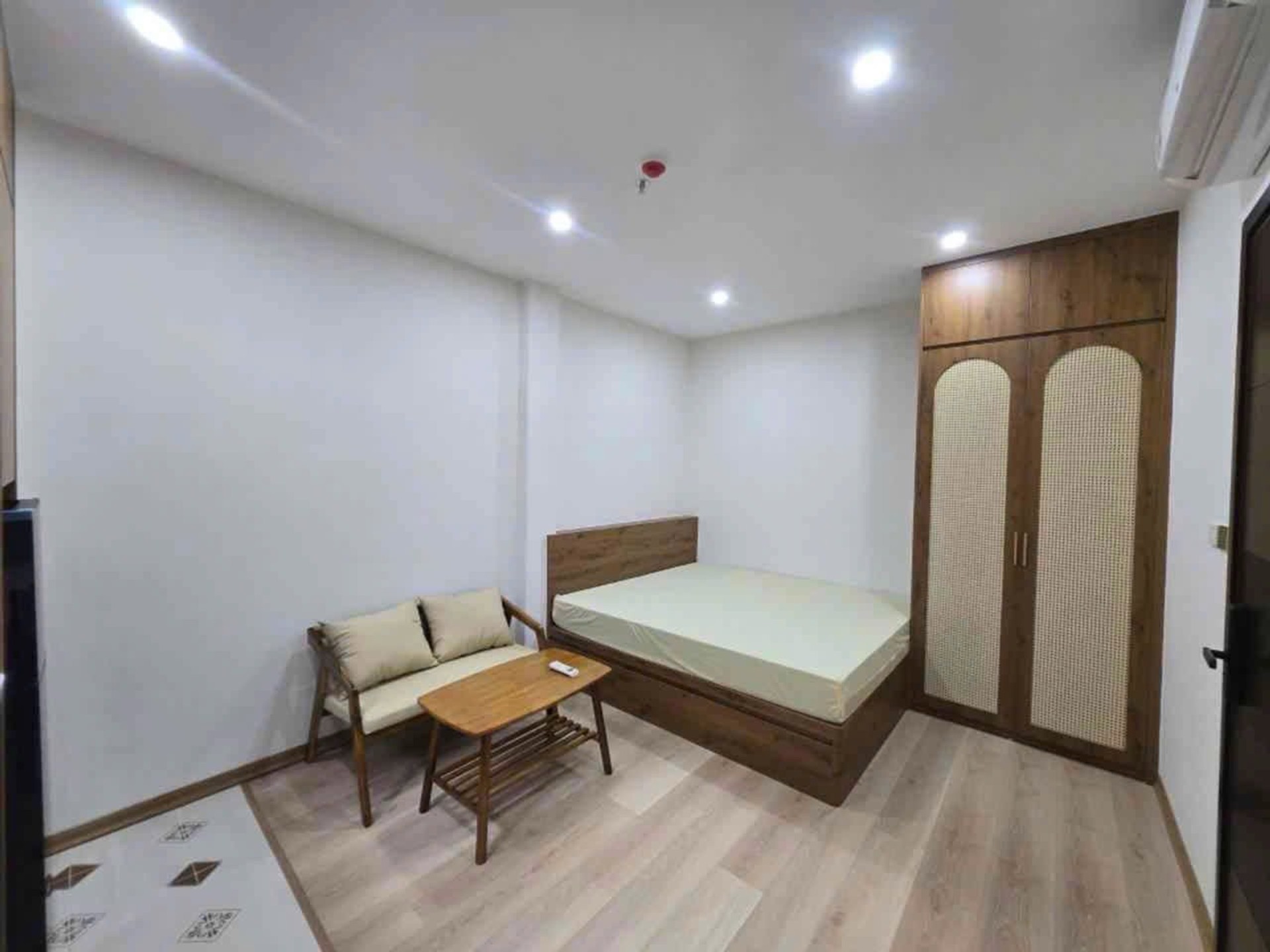 Bán nhà Đội Cấn - 47m2 | 7 tầng | 4,4m x 10,7m | Giá 21,5 tỷ - Q. Ba Đình - Liên hệ 0982.497.846 - Siêu phẩm tòa nhà dòng tiền, Lô góc 7 tầng, thang máy - Ảnh 4