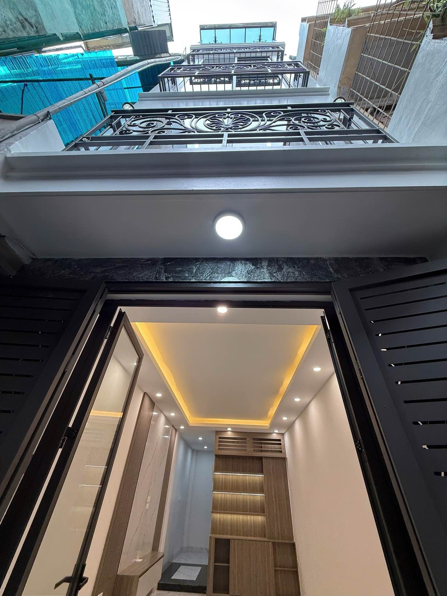 BÁN NHÀ MỚI ĐẸP THANG MÁY DƯƠNG VĂN BÉ – CÁCH Ô TÔ TRÁNH 5M, 30M2 x 5 TẦNG, FULL NỘI THẤT, GIÁ 11.5 TỶ BÁN NHÀ MỚI ĐẸP THANG MÁY DƯƠNG VĂN BÉ – CÁCH Ô TÔ TRÁNH 5M, 30M2 x 5 TẦNG, FULL NỘI THẤT, GIÁ 11.5 TỶ
