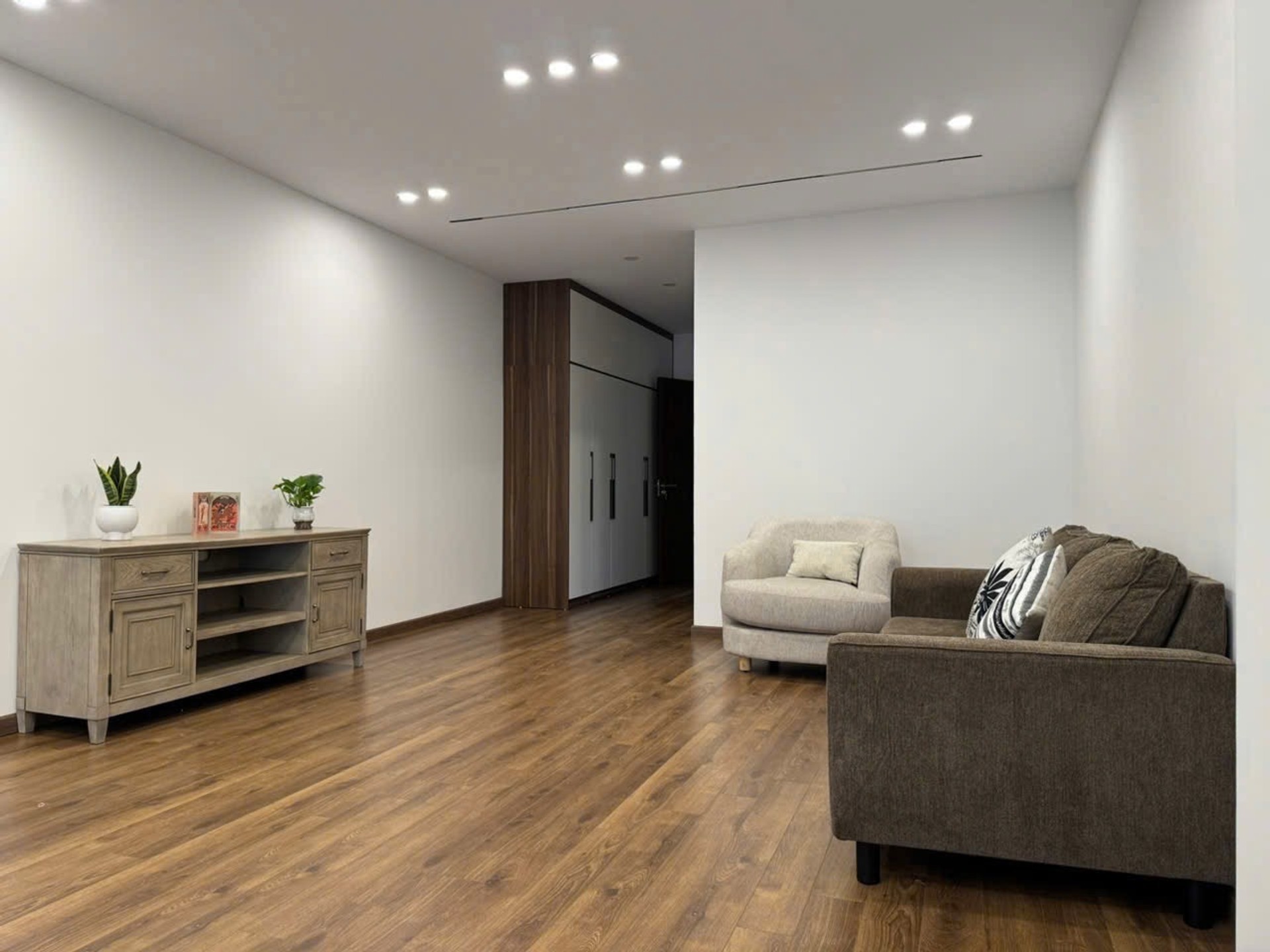 Bán nhà Nguyễn Sơn, Long Biên - 78m2 | 7 tầng | Mặt tiền 4,5m x 17m | Giá 17,6 tỷ - Ảnh 5