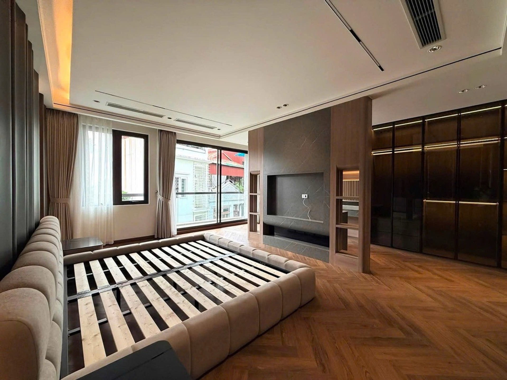 Bán nhà Nguyễn Văn Cừ, Long Biên - 70m2 | 8 tầng | Mặt tiền 6,3m x 11,6m | Giá 28,8 tỷ - Ảnh 5