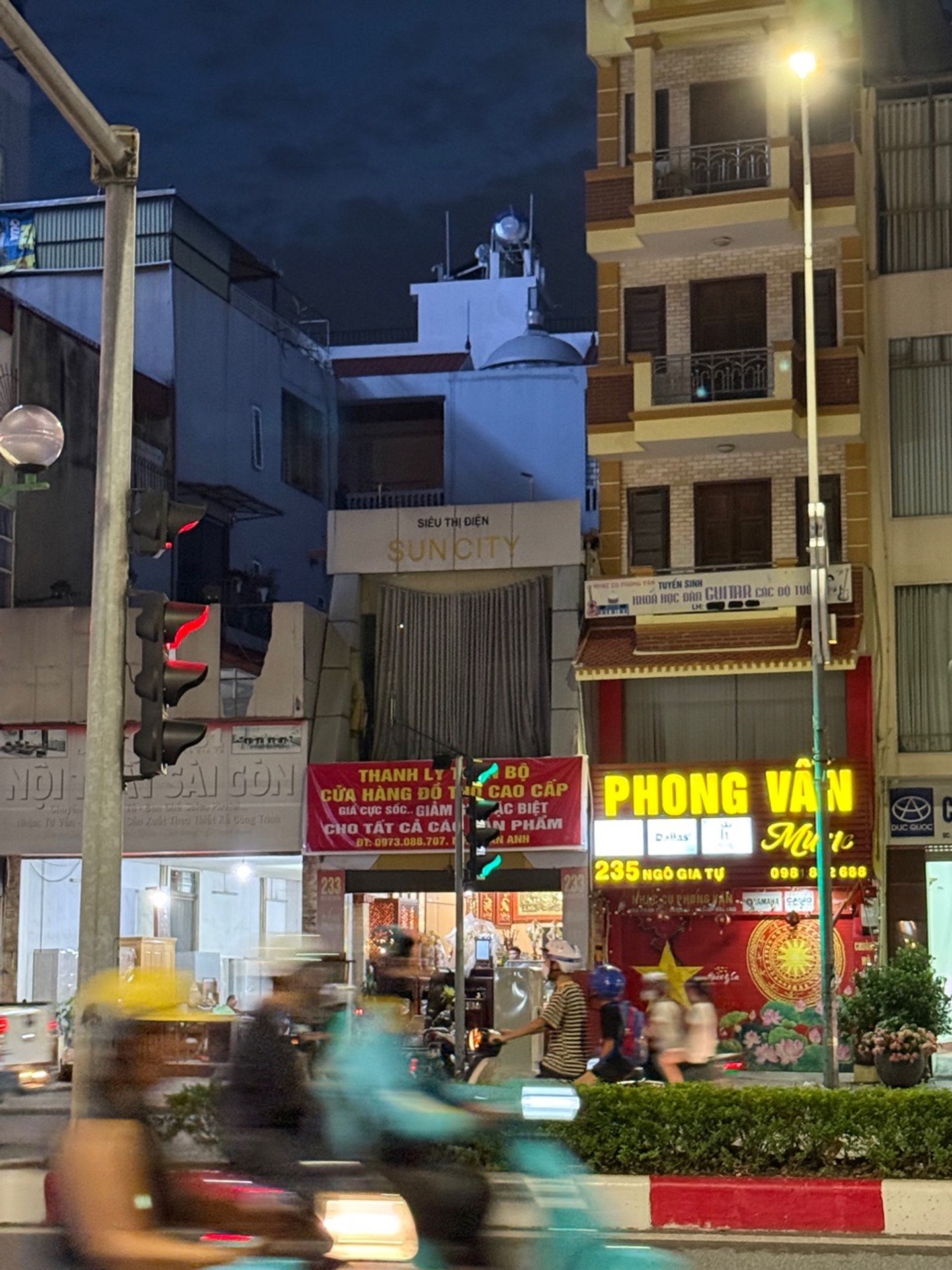 Alternative view of Bán nhà mặt phố Ngô Gia Tự, Q. Long Biên - 66m2 | 3 tầng | Mặt tiền 4,5m x 16m | Giá 26,4 tỷ