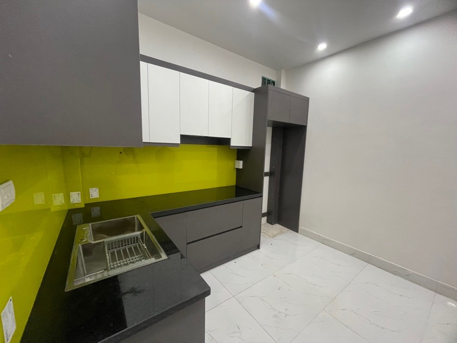 Bán nhà Ô Cách 35m2 | 4 tầng | 3,1m2 x 11,2m2 | 8,2 tỷ - Long Biên - Ôtô đỗ cửa, Nhà mới, Ngõ thông, 5 phòng thoáng sáng - Ảnh 13