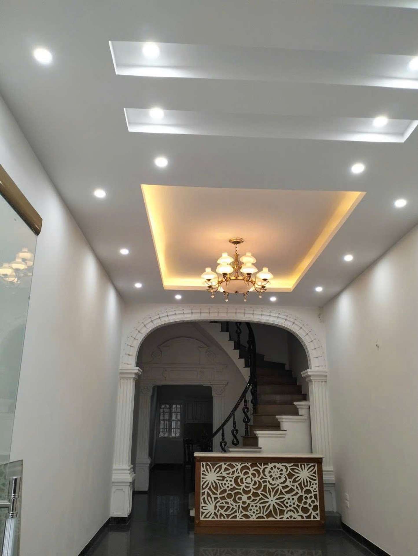 Bán nhà Ngô Gia Tự, Long Biên - 85m2 | 4 tầng | Mặt tiền 4,1m x 19,8m | Giá 18,5 tỷ - Ảnh 4