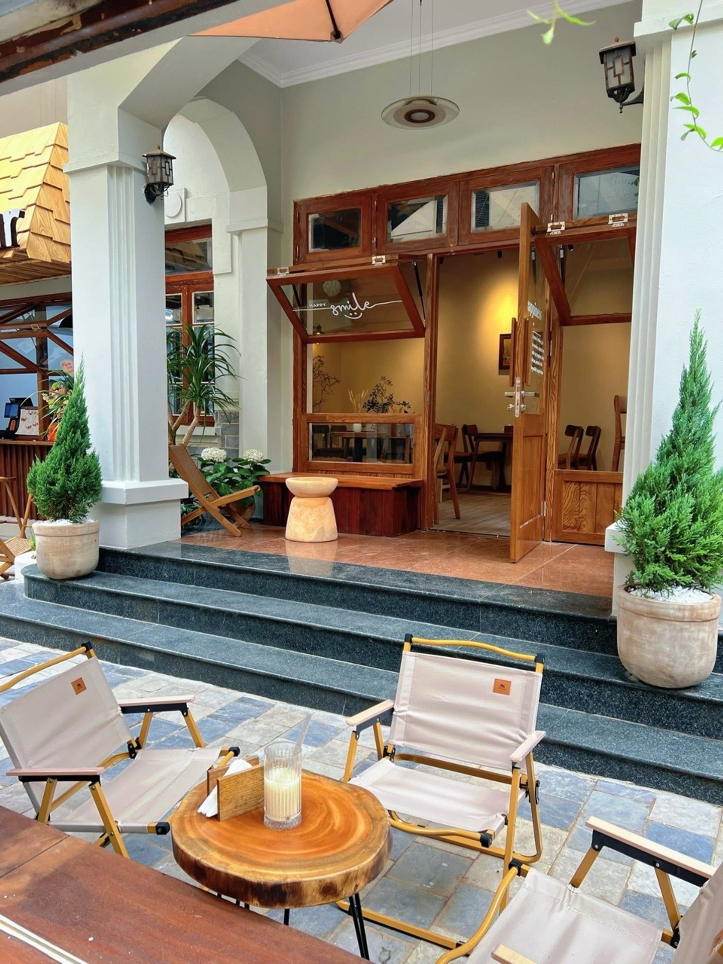 Bán nhà Trần Quốc Hoàn, Cầu Giấy - 250m2 | 4 tầng | Mặt tiền 30m x 80m | Giá 118 tỷ - Ảnh 4