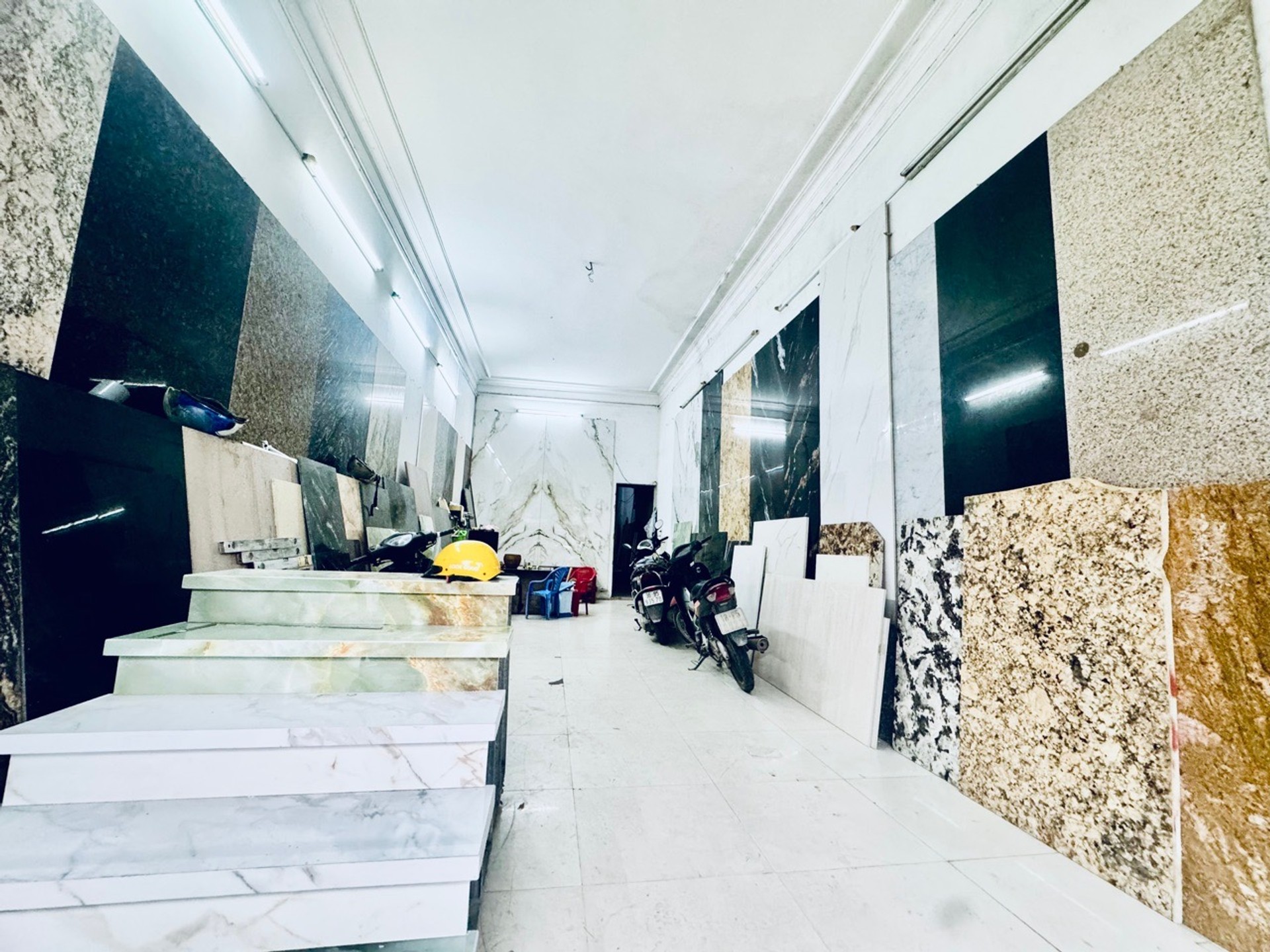 Bán nhà mặt phố Ngô Gia Tự, Q. Long Biên - 84m2 | 2 tầng | Mặt tiền 4m x 20,9m | Giá 33,5 tỷ - Ảnh 5