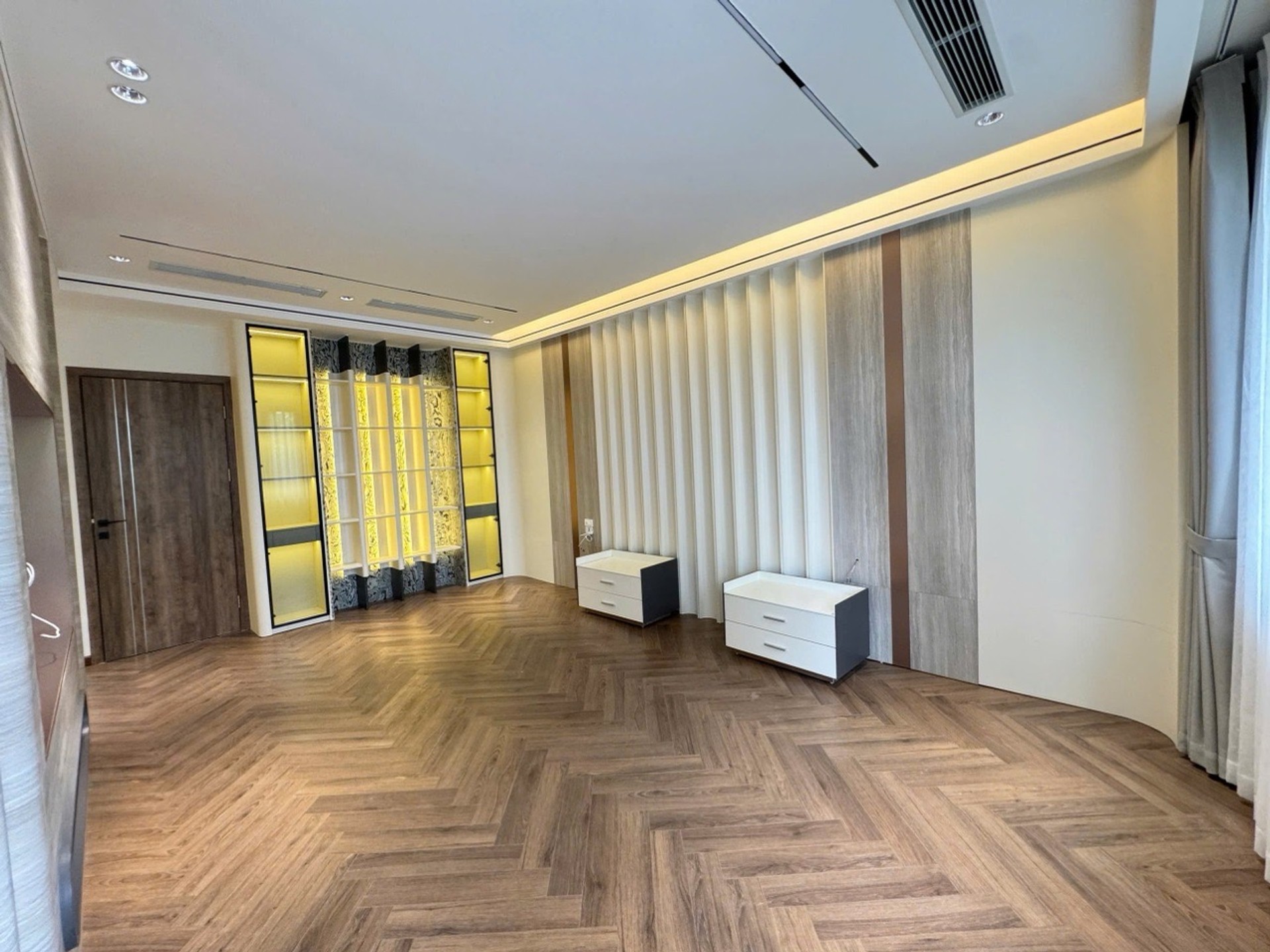 Bán nhà Nguyễn Văn Cừ, Long Biên - 70m2 | 8 tầng | Mặt tiền 6,3m x 11,6m | Giá 28,8 tỷ - Ảnh 8