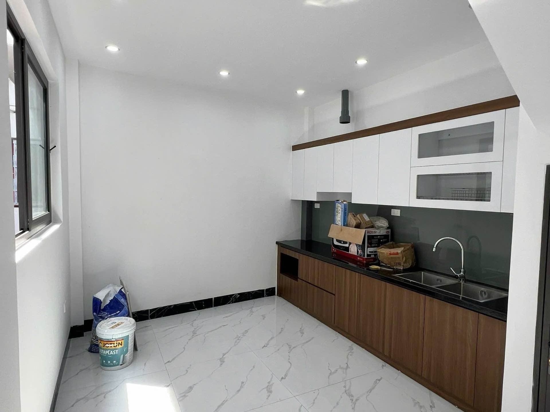 Bán nhà Ô Cách, Q. Long Biên - 39m2 | 5 tầng | Mặt tiền 3,5m x 10m | Giá 8,6 tỷ – 【8 phòng ngủ, Cho thuê dòng tiền ổn định 24 triệu/tháng, Cách đường ôtô tránh 10m, Đầu tư giữ tiền】 - Ảnh 5