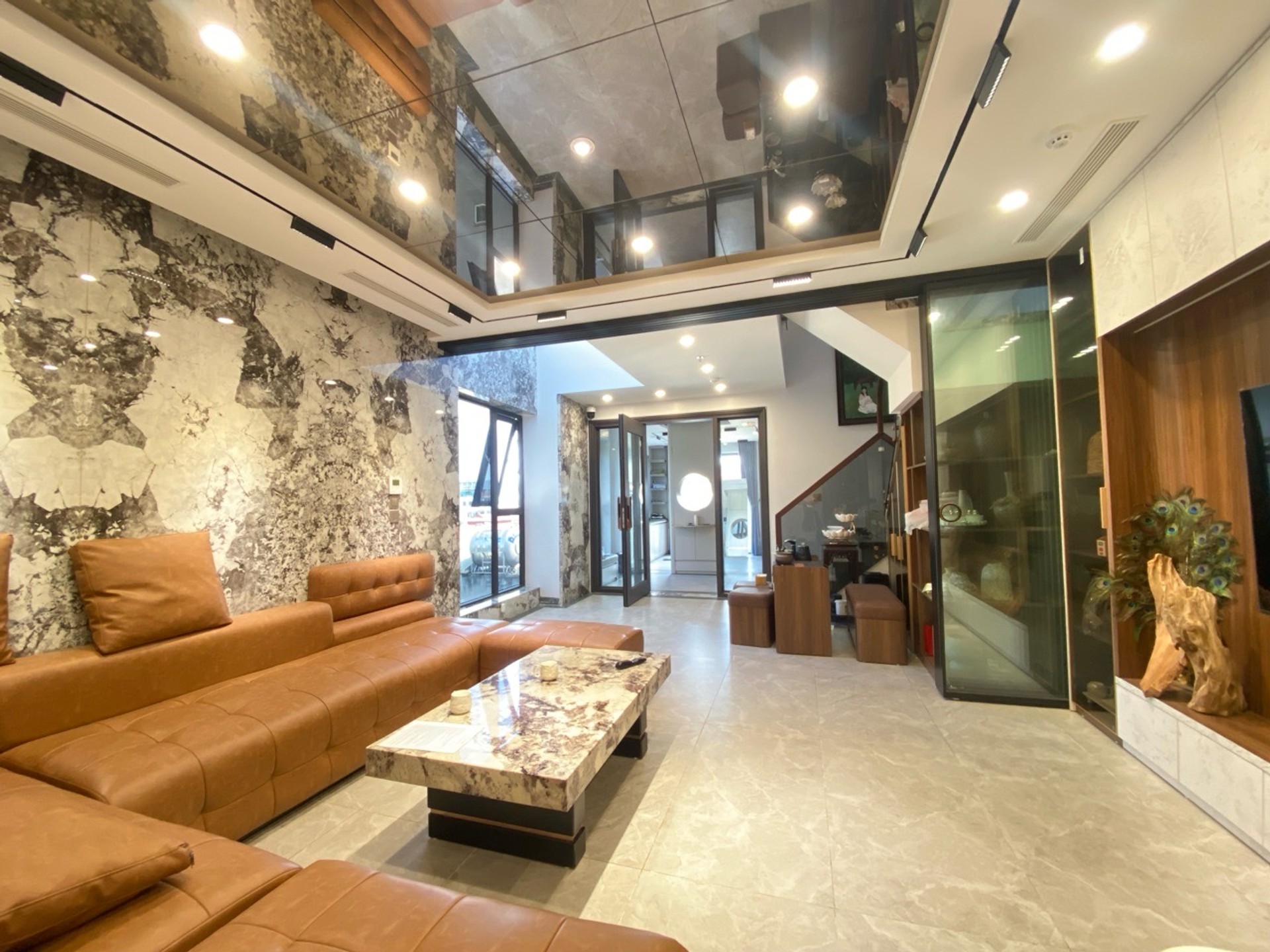 Bán nhà Chu Huy Mân, Q. Long Biên - 110m2 | 8 tầng | Mặt tiền 4,9m x 15m | Giá 22,9 tỷ – 【Nhà đẹp, Thang máy, Xây mới, Full nội thất, Ô tô tránh, Gần hồ, Kinh doanh, 2 thoáng trước sau】 - Ảnh 13