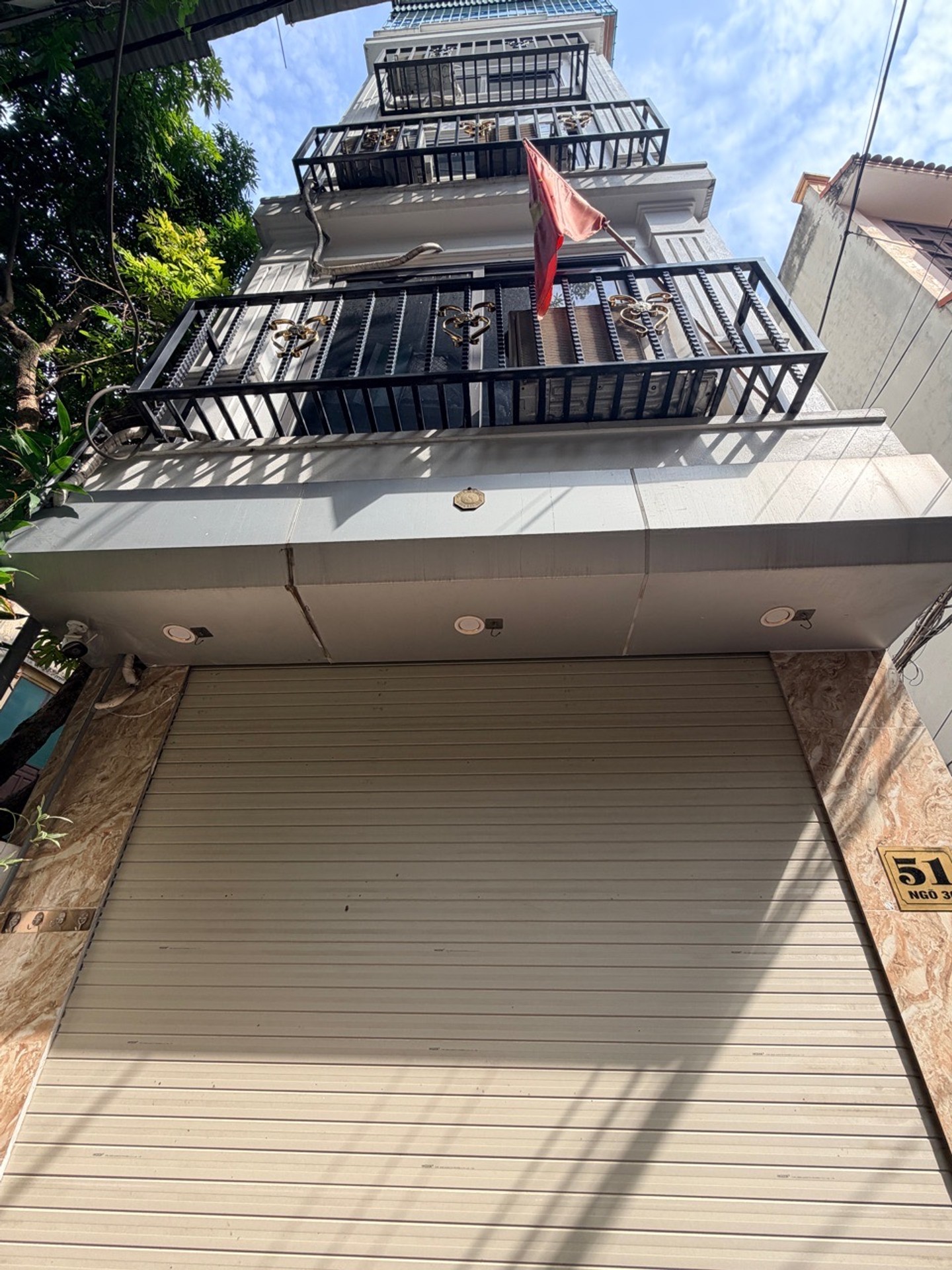 Bán nhà Ngọc Thụy, Long Biên – 51m2 | 5 tầng | 3,5m x 14m | Giá 8,35 tỷ – Nhà đẹp, Lô góc, Ngõ thông, Dòng tiền 12 triệu/Tháng Bán nhà Ngọc Thụy, Long Biên – 51m2 | 5 tầng | 3,5m x 14m | Giá 8,35 tỷ – Nhà đẹp, Lô góc, Ngõ thông, Dòng tiền 12 triệu/Tháng