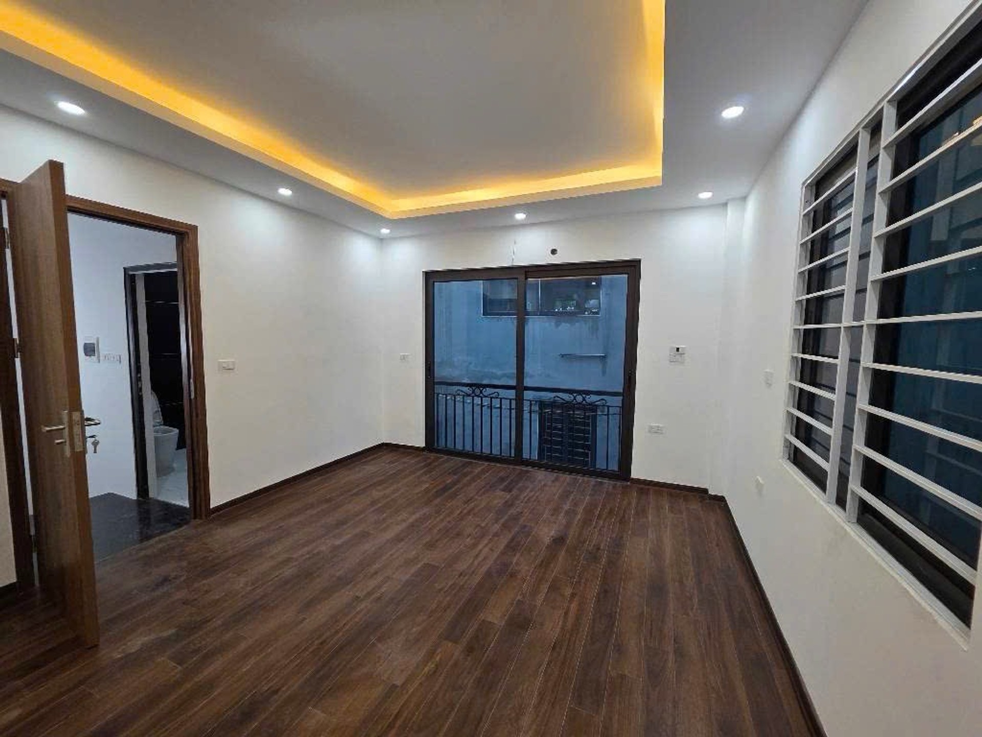 Bán nhà Kẻ Tạnh 47m2 | 6 tầng | 3,6m x 10m | 8,25 tỷ - Long Biên - Căn góc | Ô tô đỗ cửa | View hồ - Ảnh 11