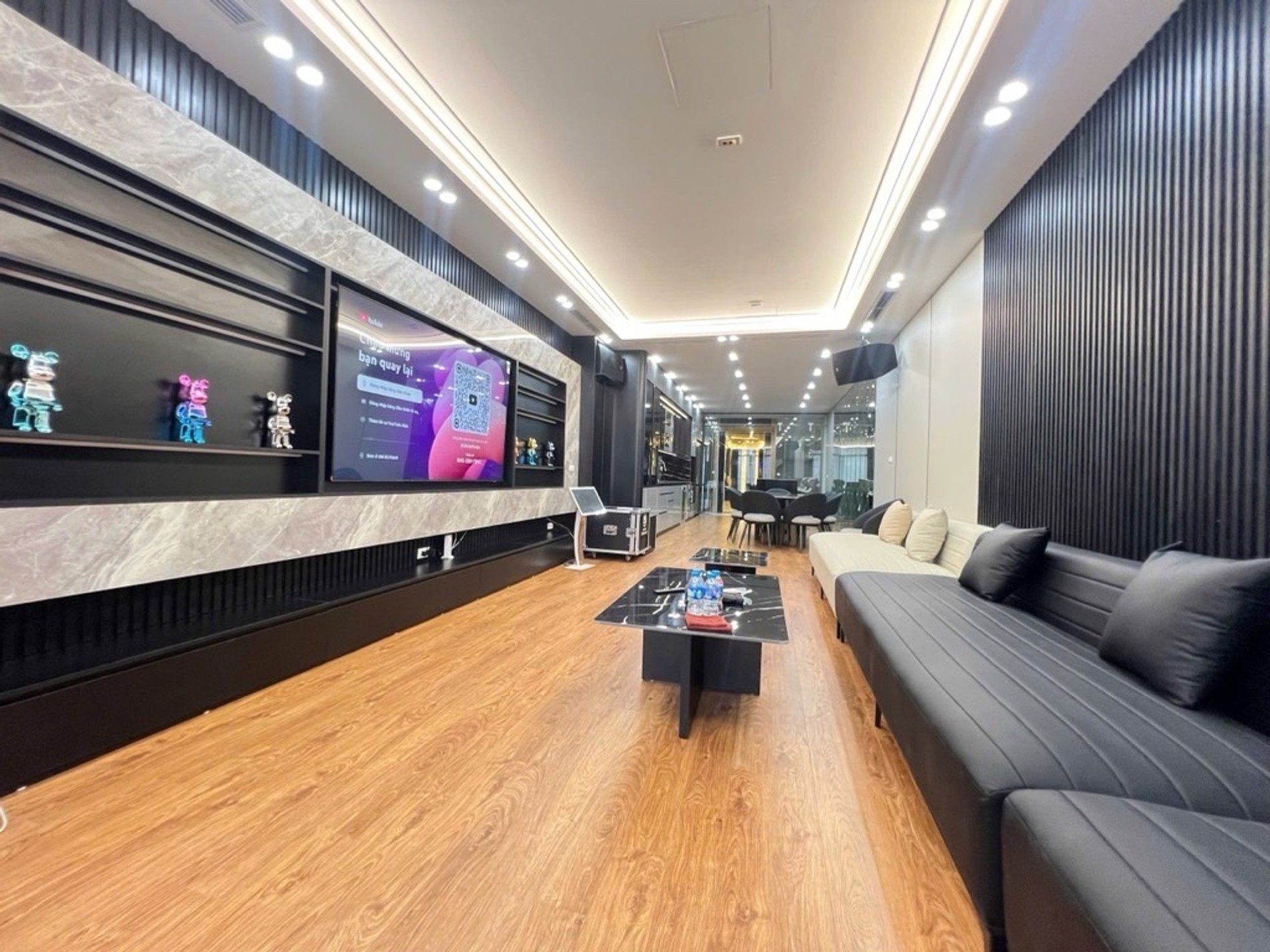 Alternative view of Bán nhà Nguyễn Văn Cừ 80m2 | 7 tầng | 4,2m x 19m | 27,8 tỷ - Long Biên