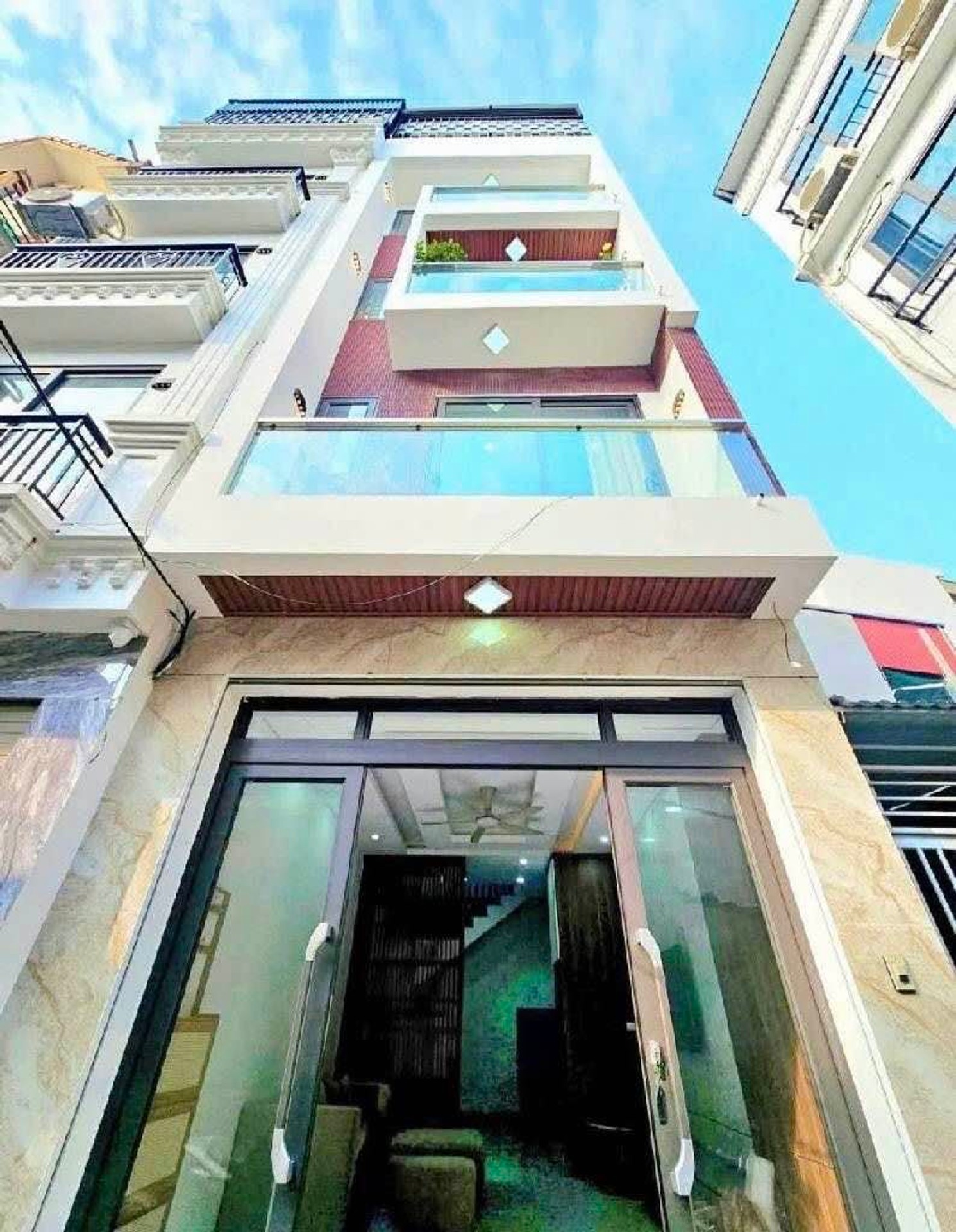 Bán nhà Hoa Lâm 51m2 | 5 tầng | 3,6m2 x 9,5m | 9,9 tỷ – Long Biên – Lô góc, Ngõ gần ôtô, nhà mới, đẹp long lanh – Tặng Full nội thất Bán nhà Hoa Lâm 51m2 | 5 tầng | 3,6m2 x 9,5m | 9,9 tỷ – Long Biên – Lô góc, Ngõ gần ôtô, nhà mới, đẹp long lanh – Tặng Full nội thất