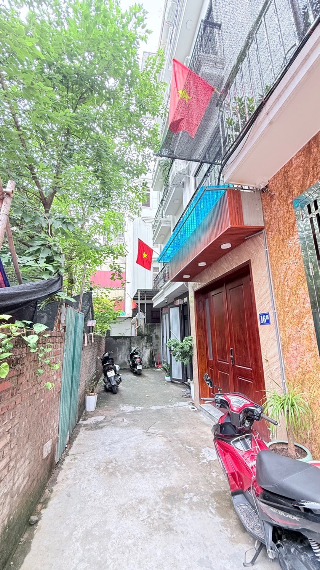 Bán nhà Ô Cách – 35m2 | 4 tầng | 3,1m x 11m | Giá 7,2 tỷ – Q. Long Biên – Liên hệ 0982.497.846 – Nhà mới, Trung tâm, Ô tô đỗ cửa, 5 PN thoáng sáng Bán nhà Ô Cách – 35m2 | 4 tầng | 3,1m x 11m | Giá 7,2 tỷ – Q. Long Biên – Liên hệ 0982.497.846 – Nhà mới, Trung tâm, Ô tô đỗ cửa, 5 PN thoáng sáng