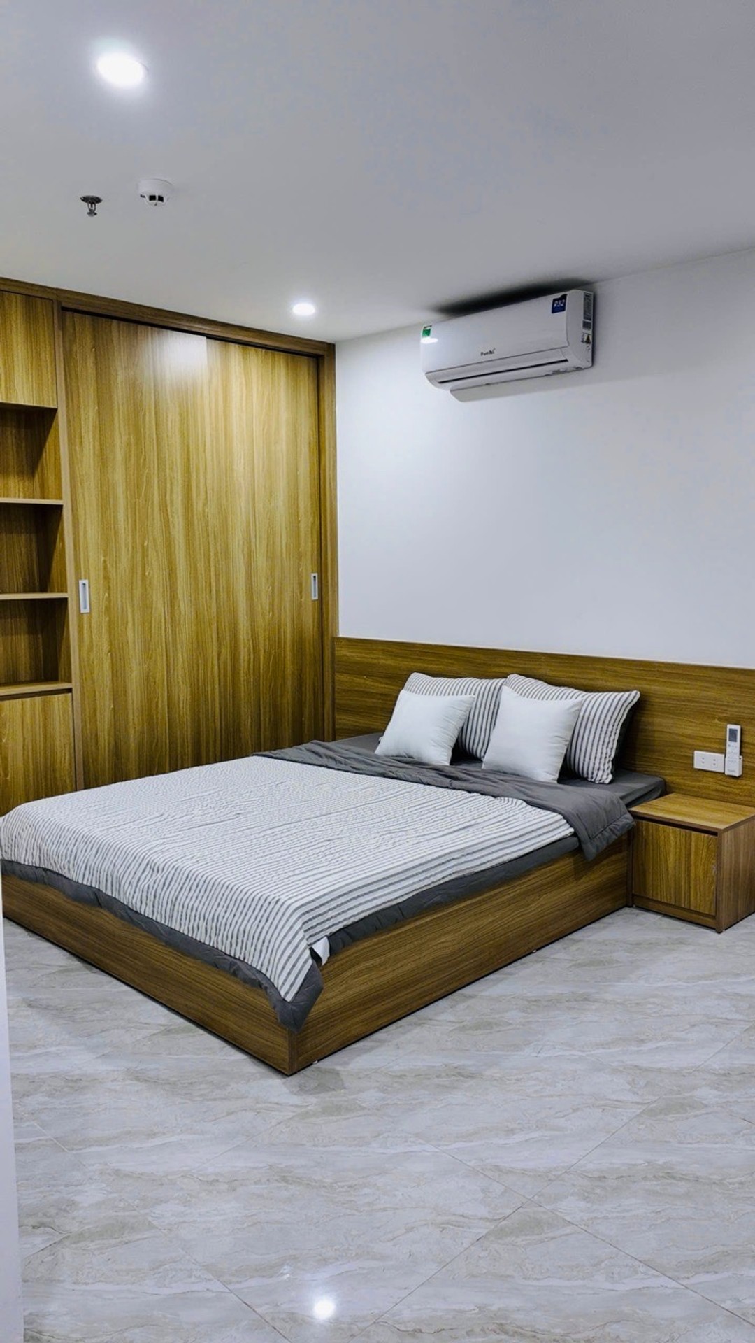 Bán nhà Đàm Quang Trung - 100m2 | 8 tầng | 7,2m x 14m | Giá 22,8 tỷ - Q. Long Biên - Liên hệ 0982.497.846 - Vị trí vàng trong làng dòng tiền, Lô góc, 26 phòng, Full nội thất, Cho thuê chơi có 1,6 tỷ/năm - Ảnh 9