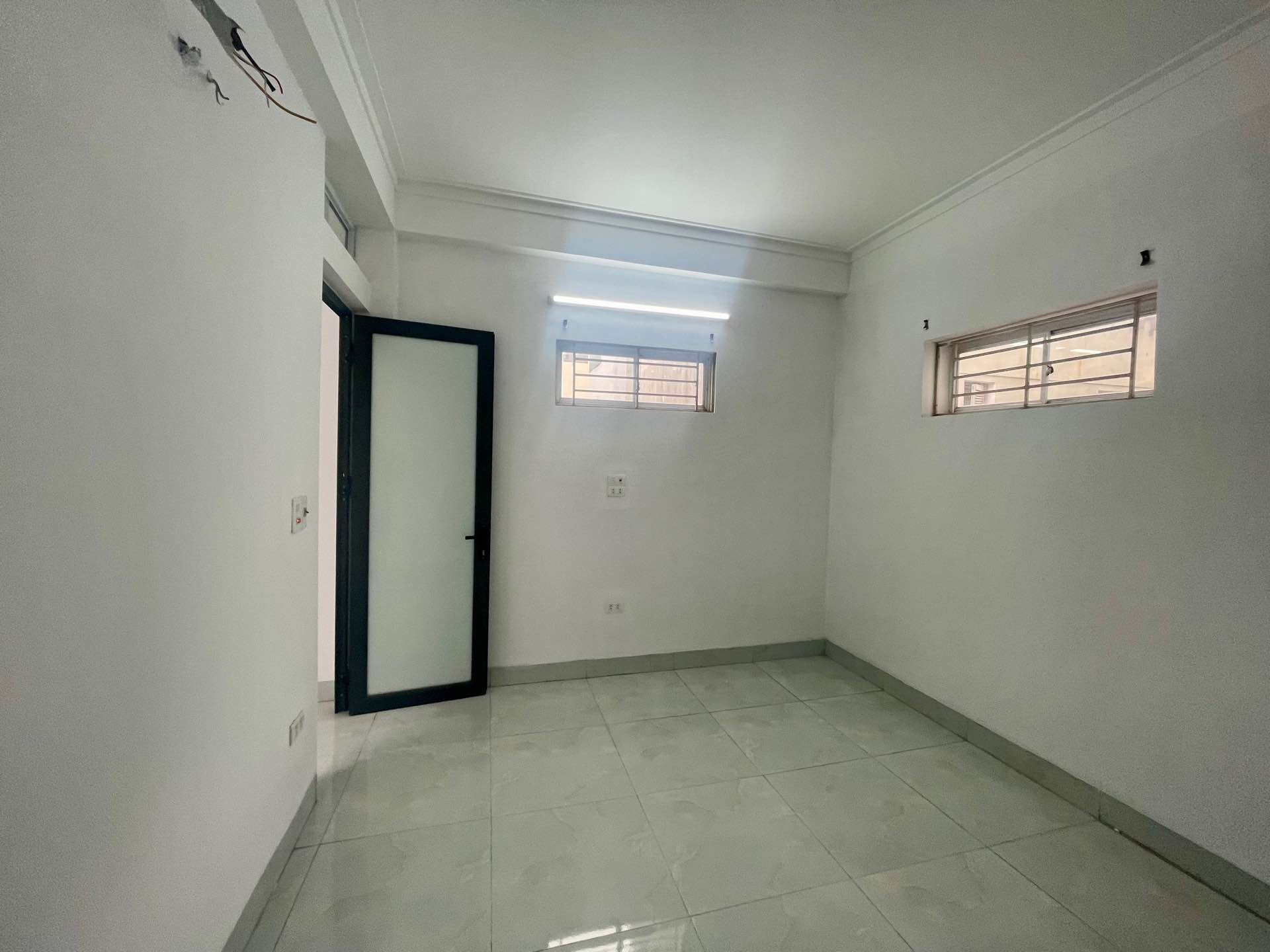 Bán nhà Ô Cách, Q. Long Biên - 44m2 | 3 tầng | Mặt tiền 4m x 11m | Giá 7 tỷ – 【Ngõ nông, Gần ôtô tránh, Nhà đẹp ở ngay】 - Ảnh 2