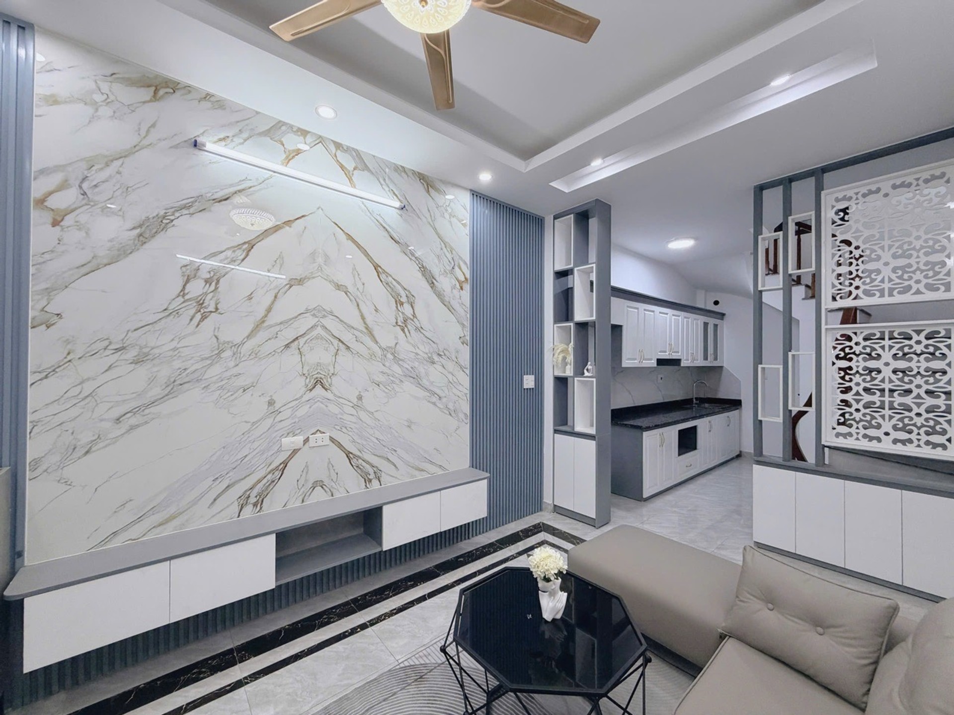 Bán nhà Việt Hưng, Long Biên - 30m2 | 5 tầng | 3,1m x 9,9m | Giá 7,95 tỷ - Full nội thất, 3 phòng ngủ, Ngõ nông, Gần ôtô, Gần phố, Sổ đỏ riêng vuông đẹp - Ảnh 6