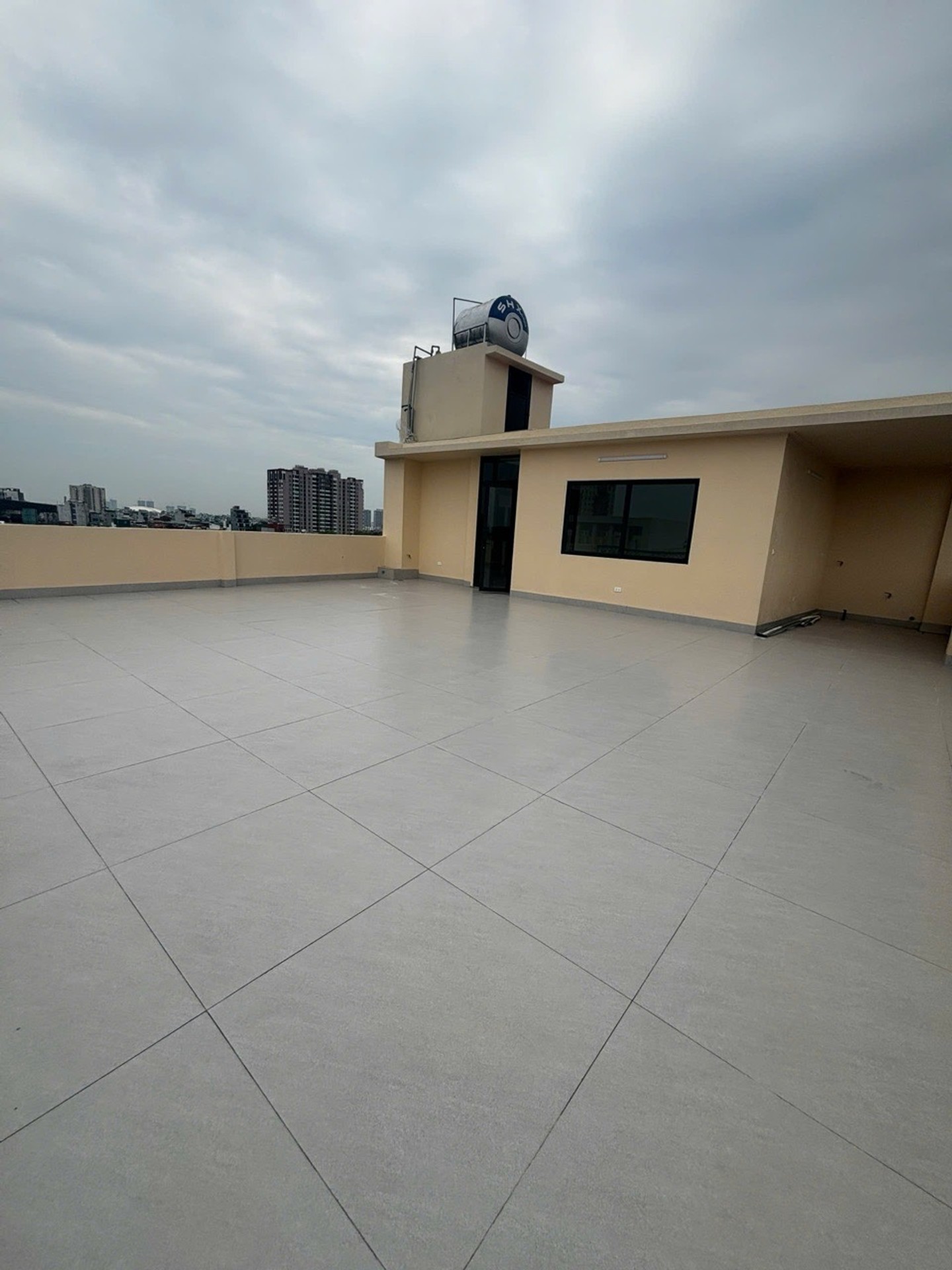 Bán nhà mặt phố Hồng Tiến - 160m2 | 9 tầng + 1 hầm | Mặt tiền 8m x 16m | Giá 68 tỷ - Ảnh 4