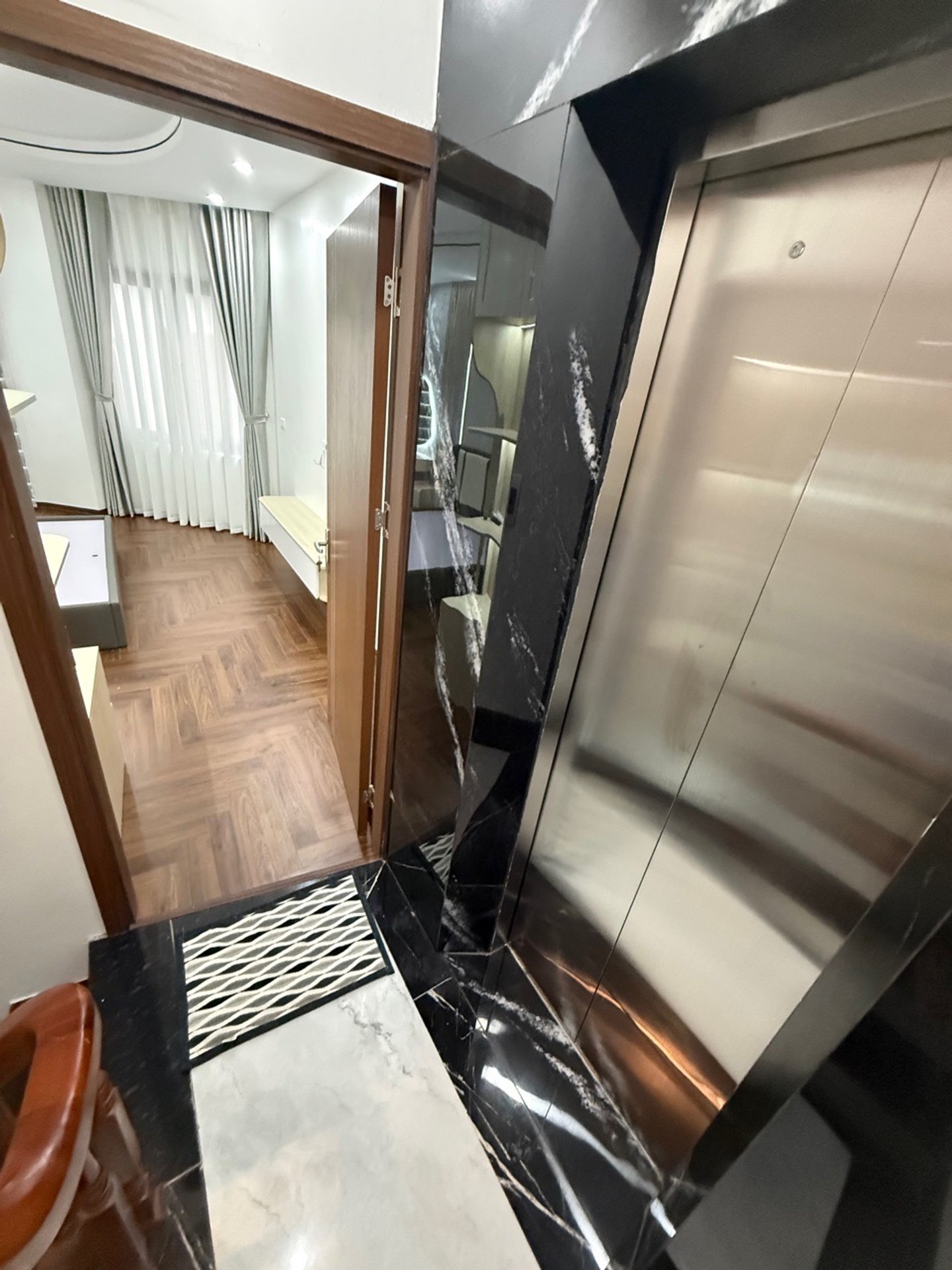 Bán nhà Nguyễn Văn Cừ - 34m2 | 6 tầng | 5,1m x 6,5m | Giá 11,6 tỷ - Q. Long Biên - Liên hệ 0982.497.846 - Ôtô, thang máy, Full nội thất, Sổ vuông đẹp - Ảnh 16